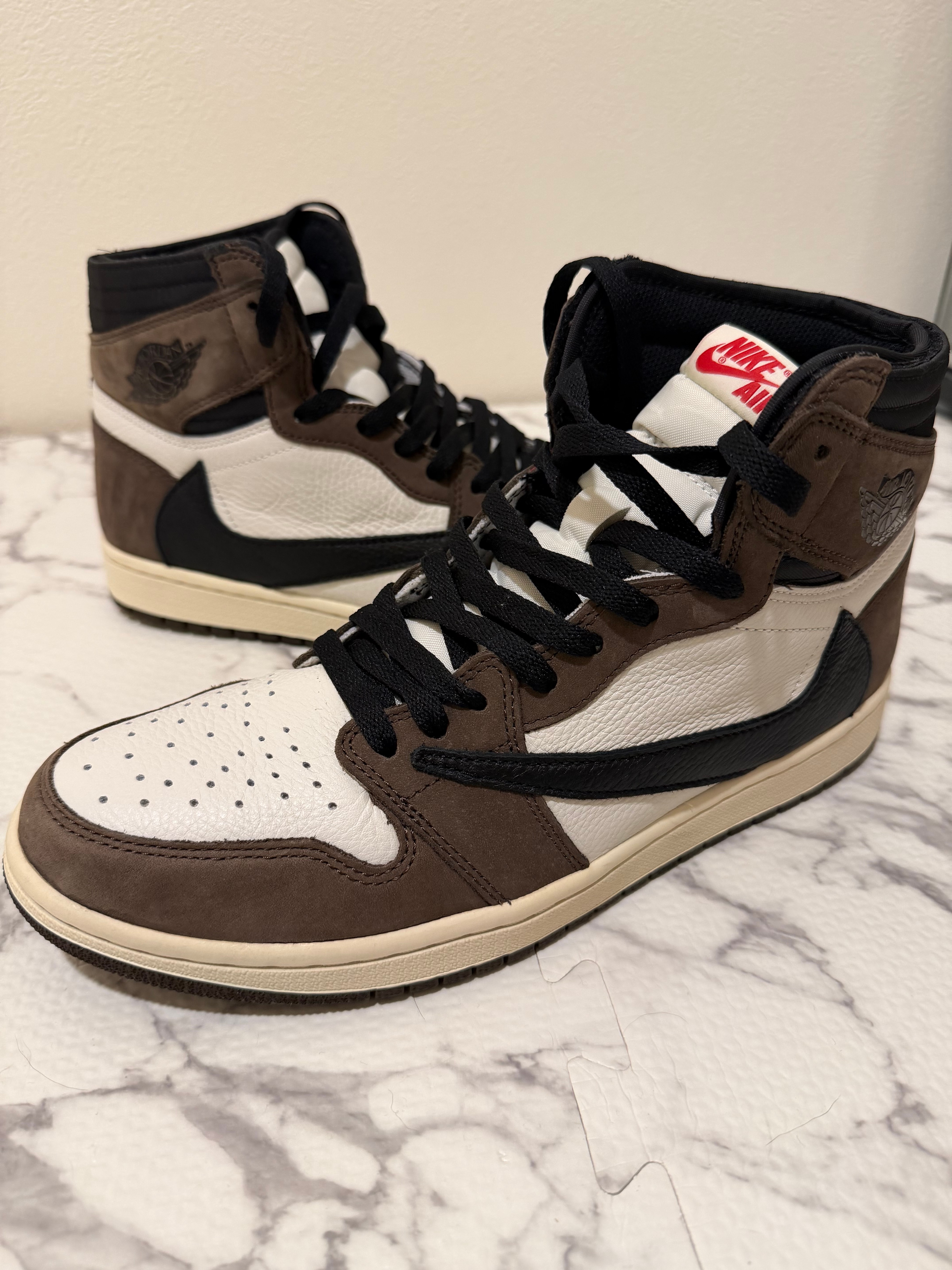 Travis Scott × Nike Air Jordan 1 Retro High OG TS SP "Sail/Dark Mocha"