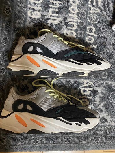 adidas YEEZY Boost 700 "Wave Runner"