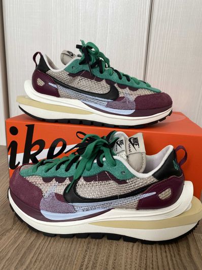 sacai × Nike Vapor Waffle "String/Red/Green"