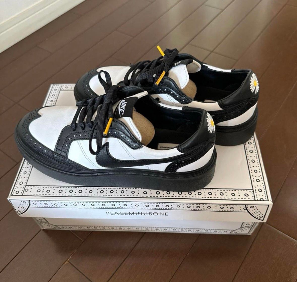 PEACEMINUSONE × Nike Kwondo 1 "Black and White" / G-DRAGON