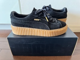 リアーナ × プーマ ウィメンズ クリーパーズ フェンティ "ブラック オートミール"