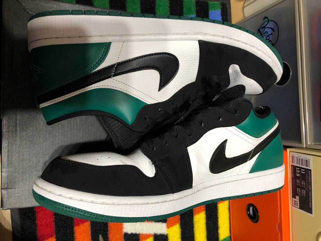 Nike Air Jordan 1 Low "White Black Mystic Green"
