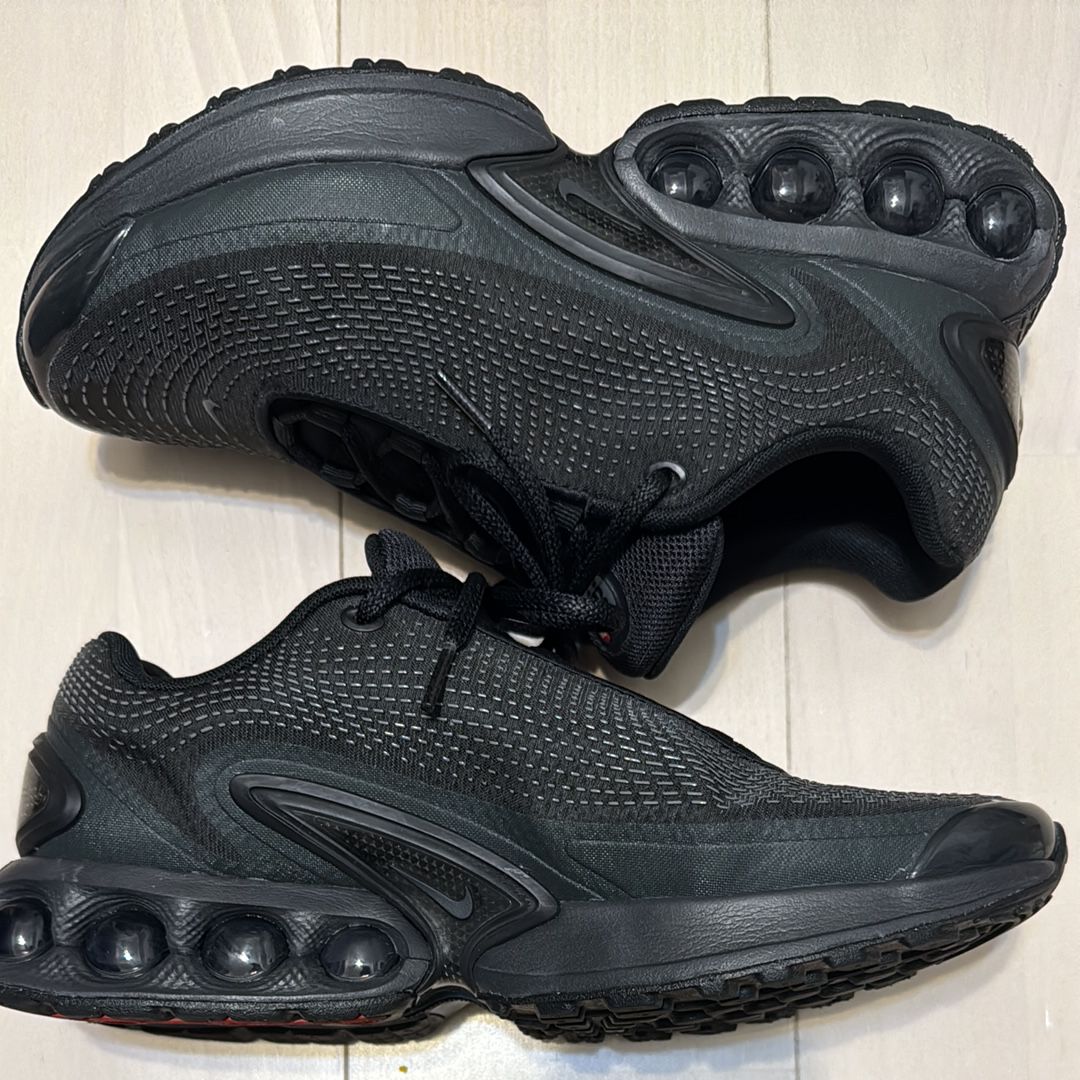 Nike Air Max DN "Black and Dark Smoke Grey"