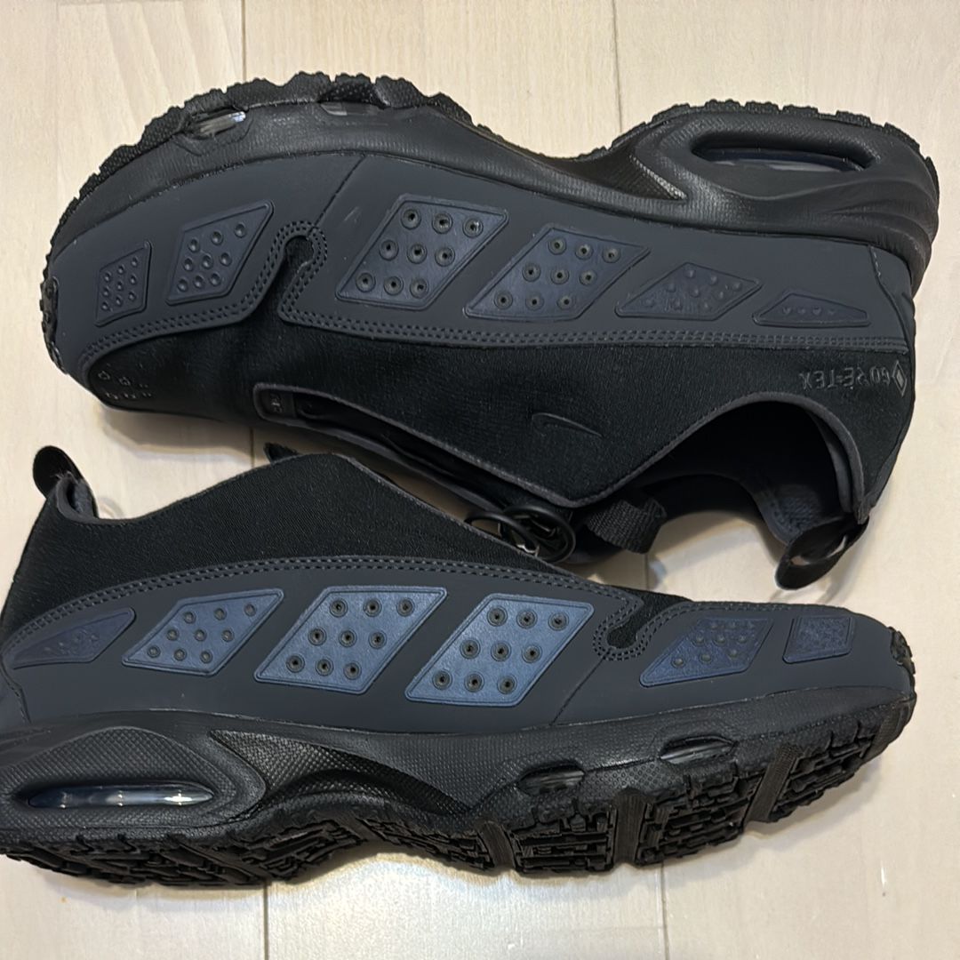 Nike Women's Air Max SNDR GORE-TEX "Black and Dark Smoke Grey"