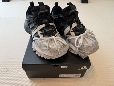 adidas XLG Runner Deluxe "White/Black"