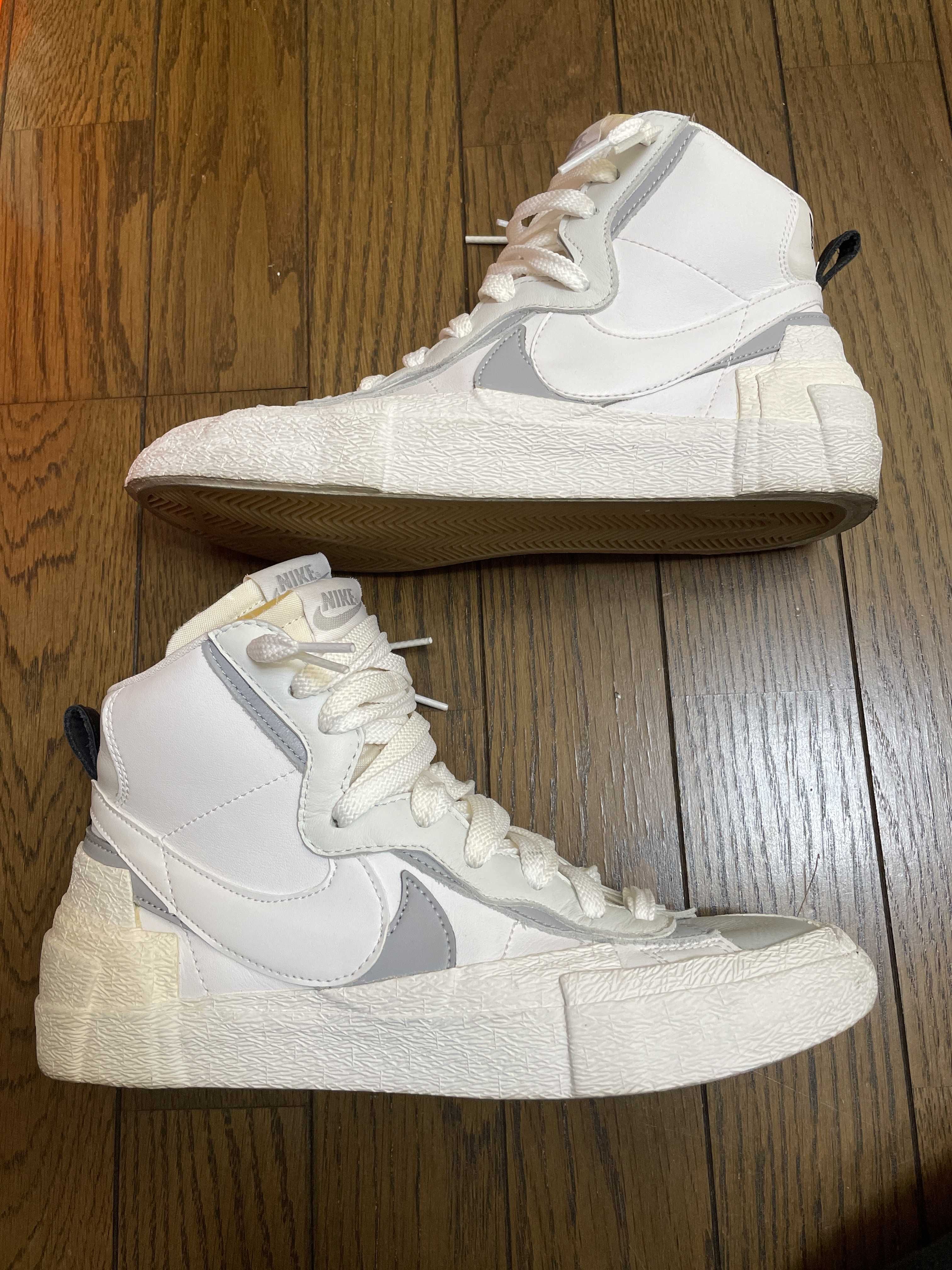 sacai × NIKE BLAZER MID "WHITE/WOLF GREY"