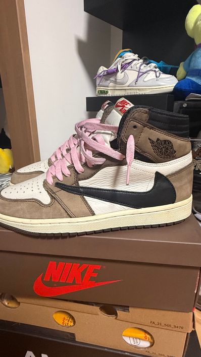Travis Scott × Nike Air Jordan 1 Retro High OG TS SP "Sail/Dark Mocha"