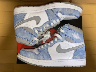 Nike Air Jordan 1 High OG "Hyper Royal"