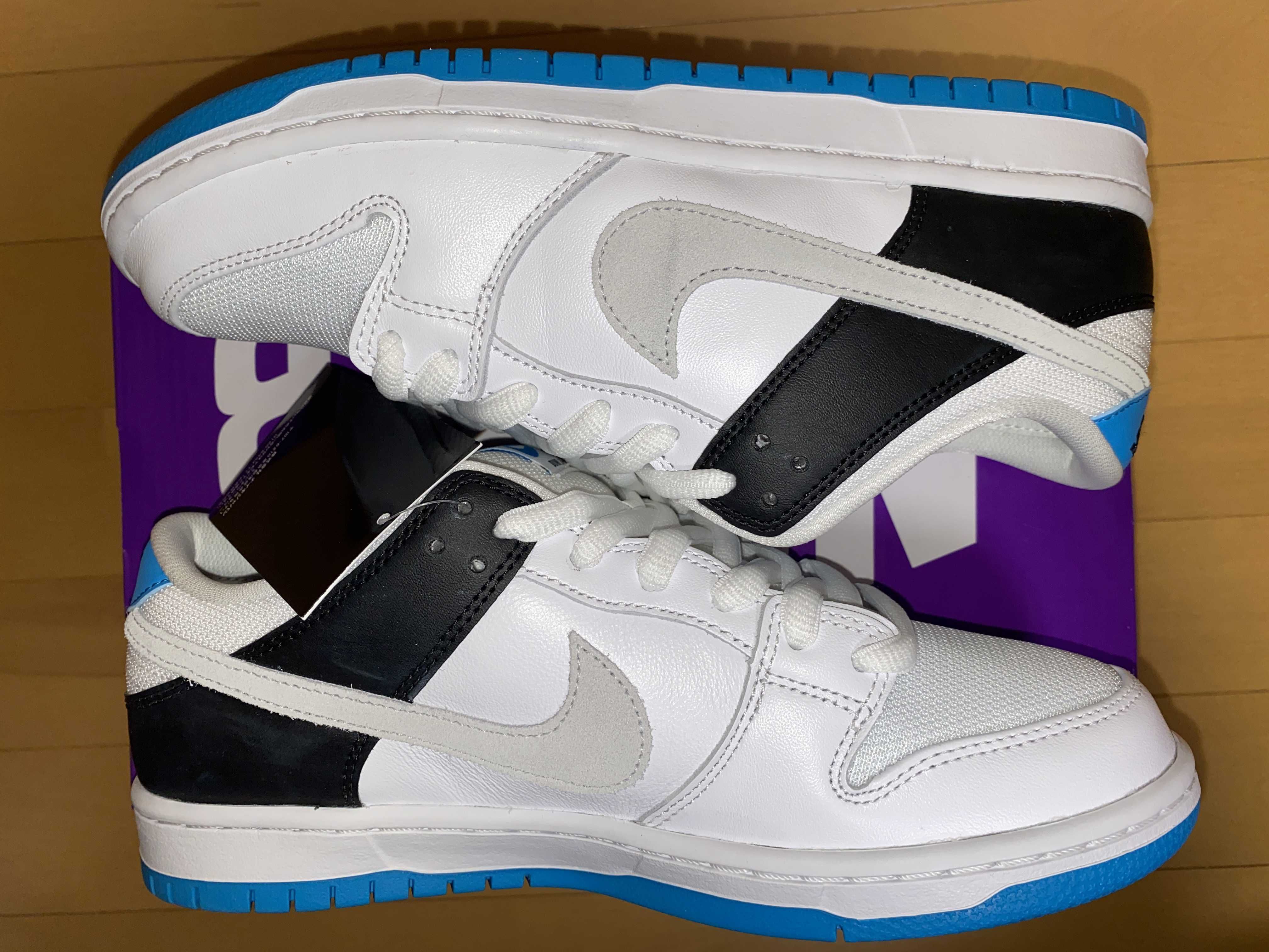 Nike SB Dunk Low "Laser Blue"