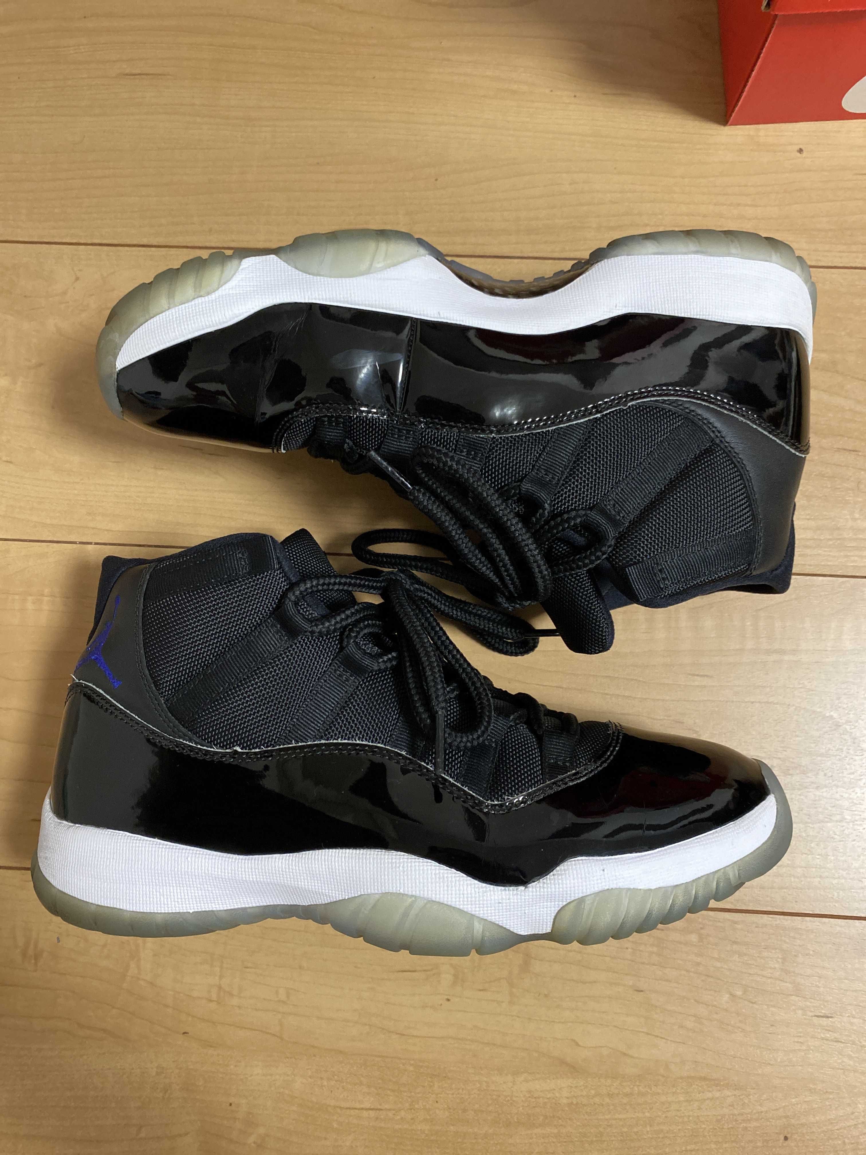 Nike Air Jordan 11 Retro "Space Jam" (2016)