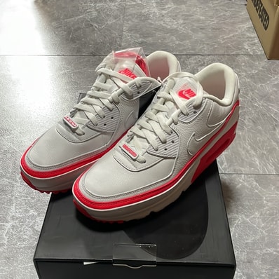 UNDEFEATED × Nike Air Max 90 "White/Red"