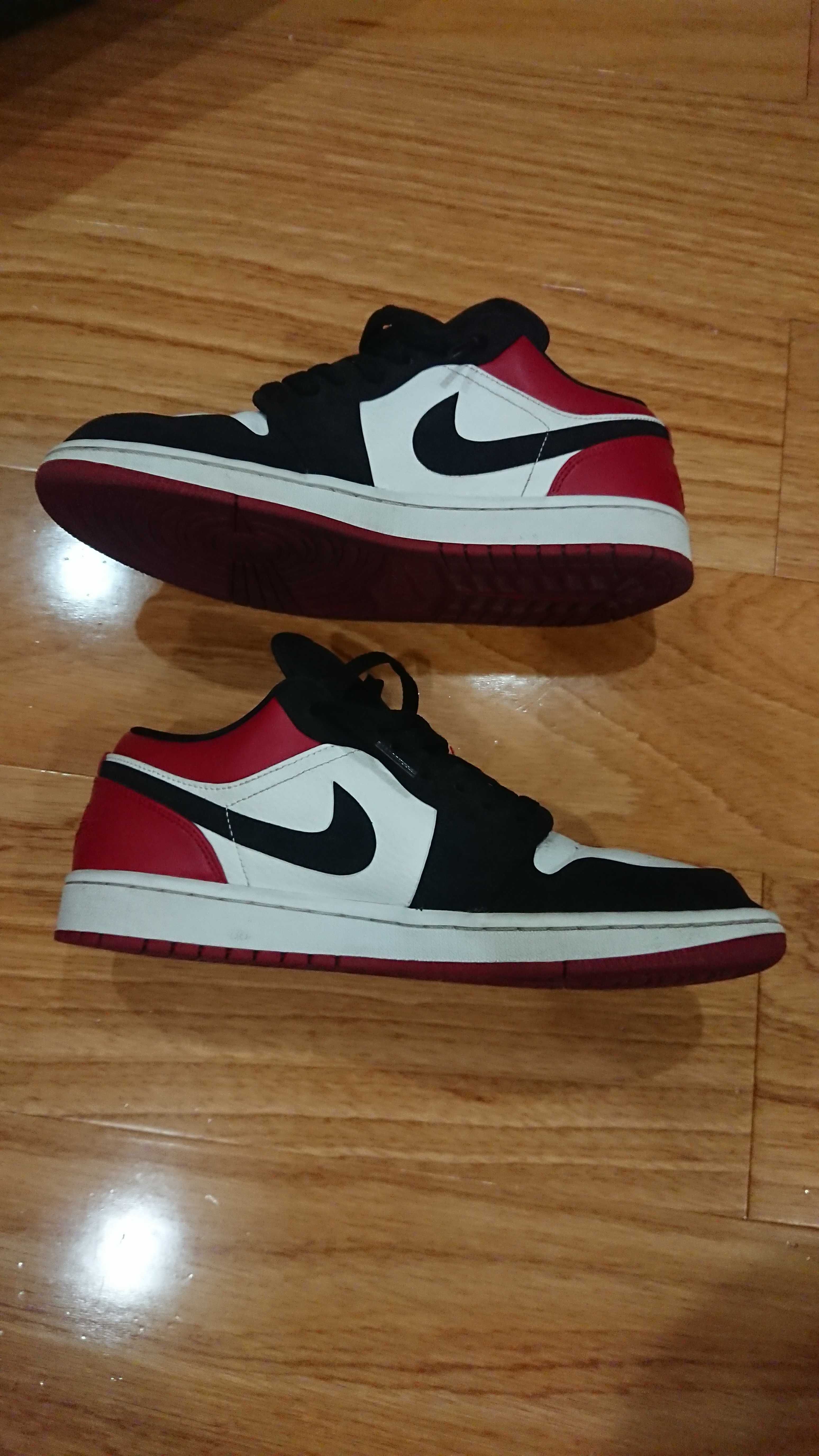 Nike Air Jordan 1 Low "Black Toe"