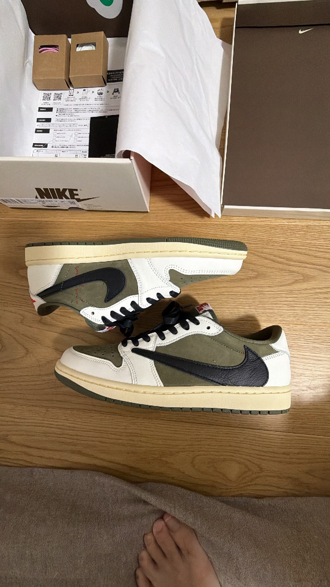 Travis Scott × Nike Air Jordan 1 Low OG SP "Reverse Olive"