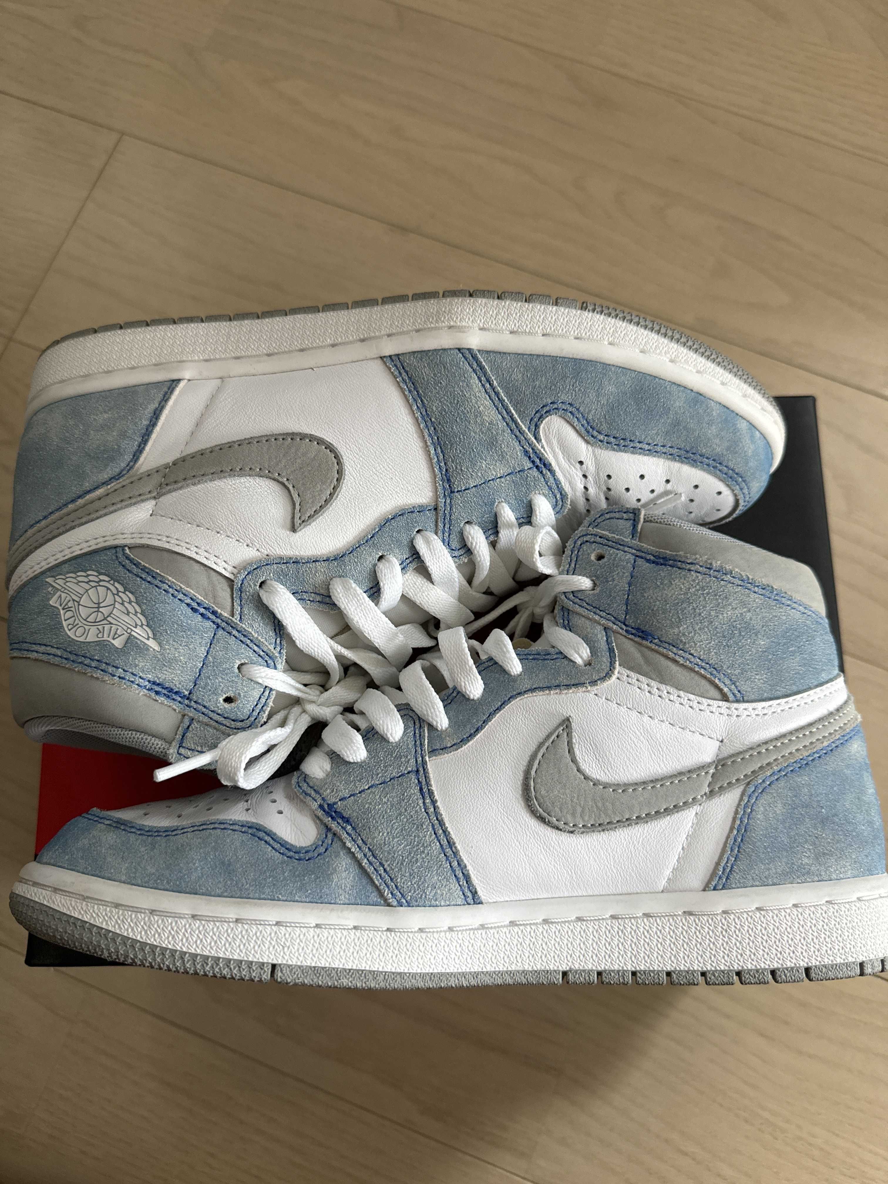 Nike Air Jordan 1 High OG "Hyper Royal"