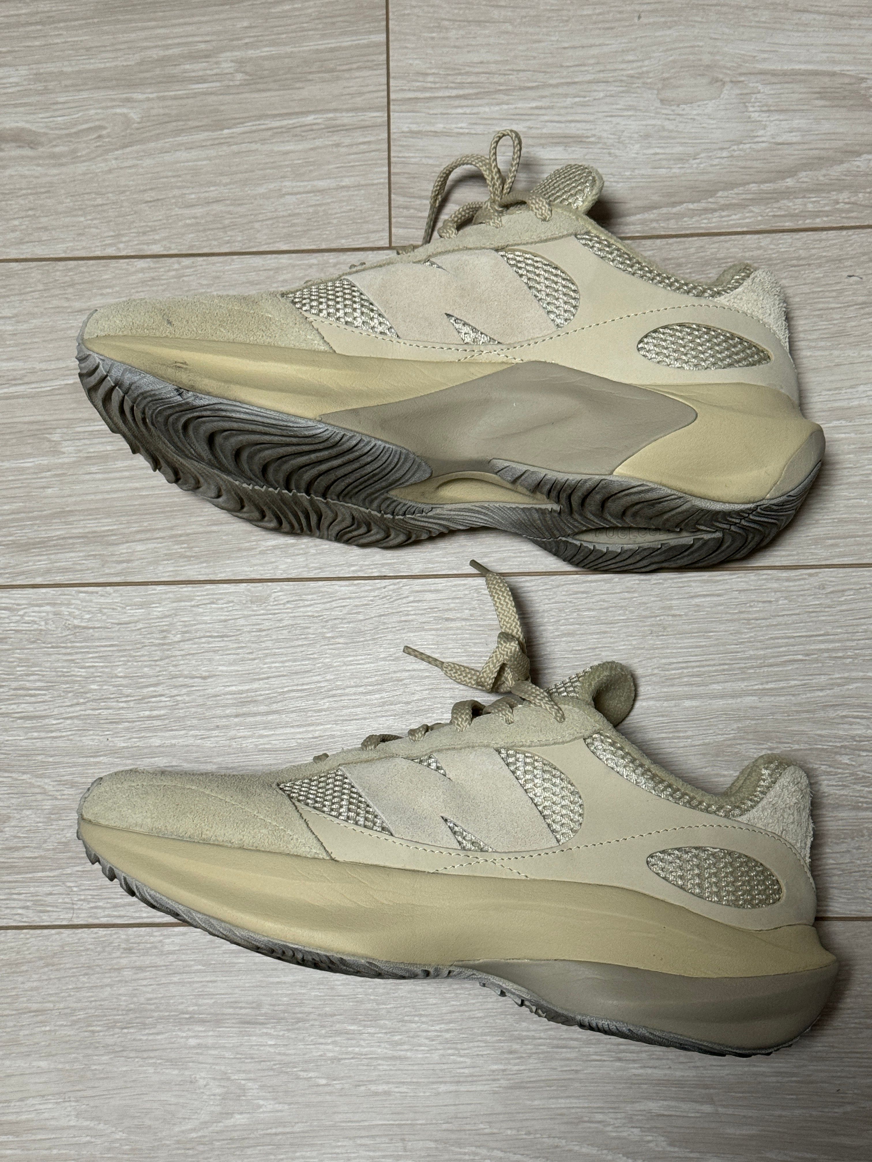 AURALEE × New Balance Warped Runner "Light Green Beige"