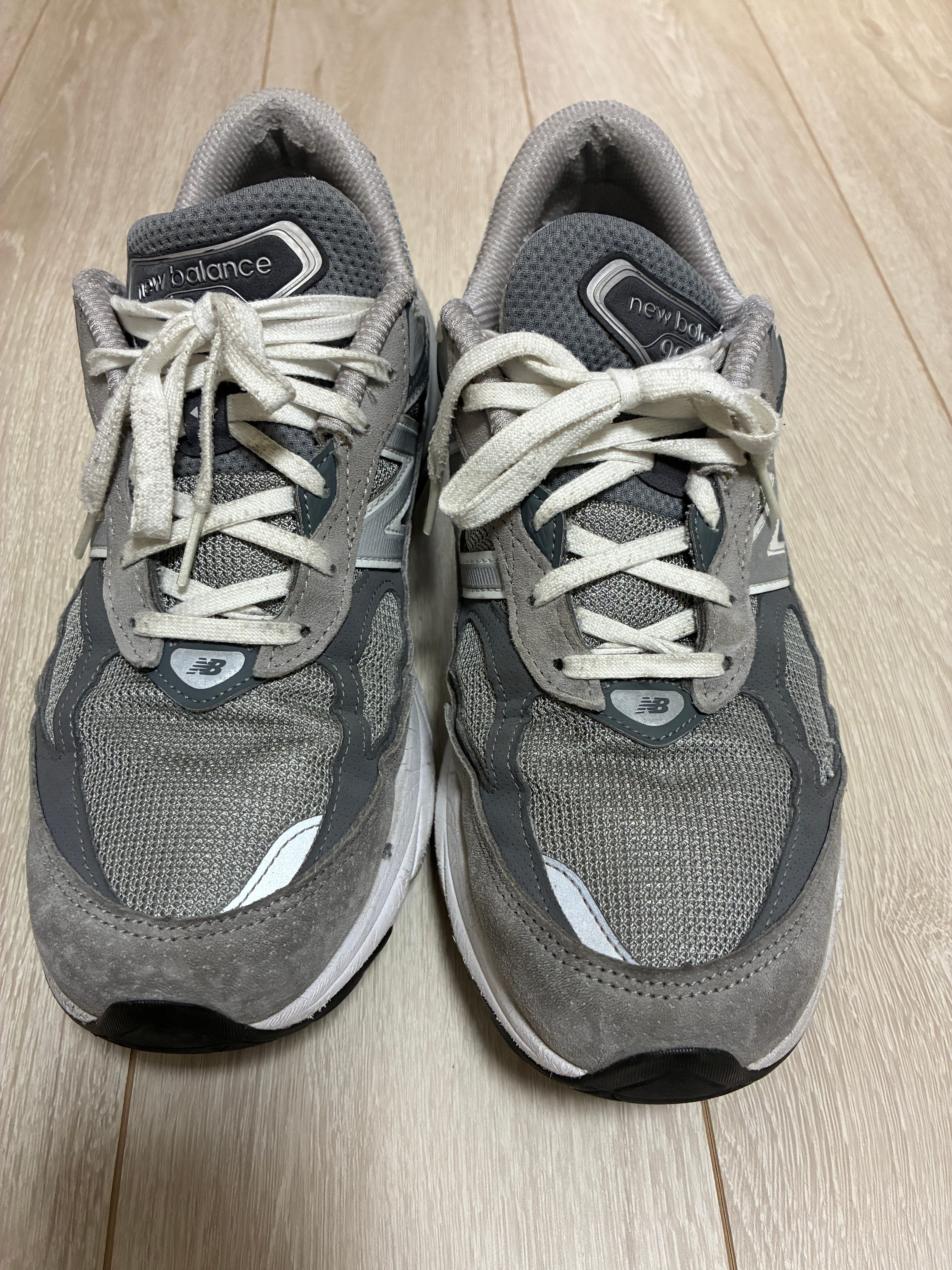 New Balance 990V6 "Gray" (Heel Logo NB)
