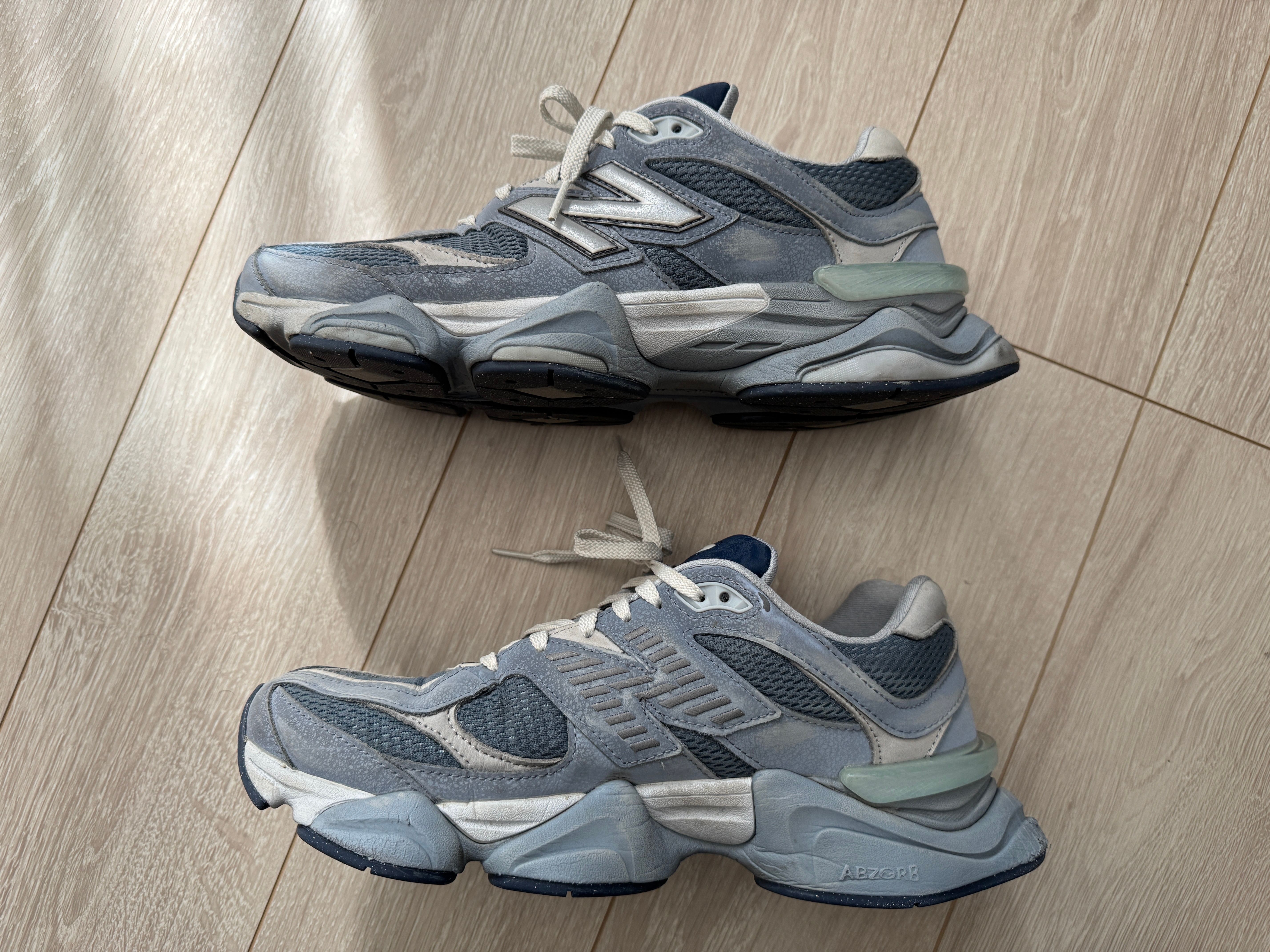 ニューバランス 9060 