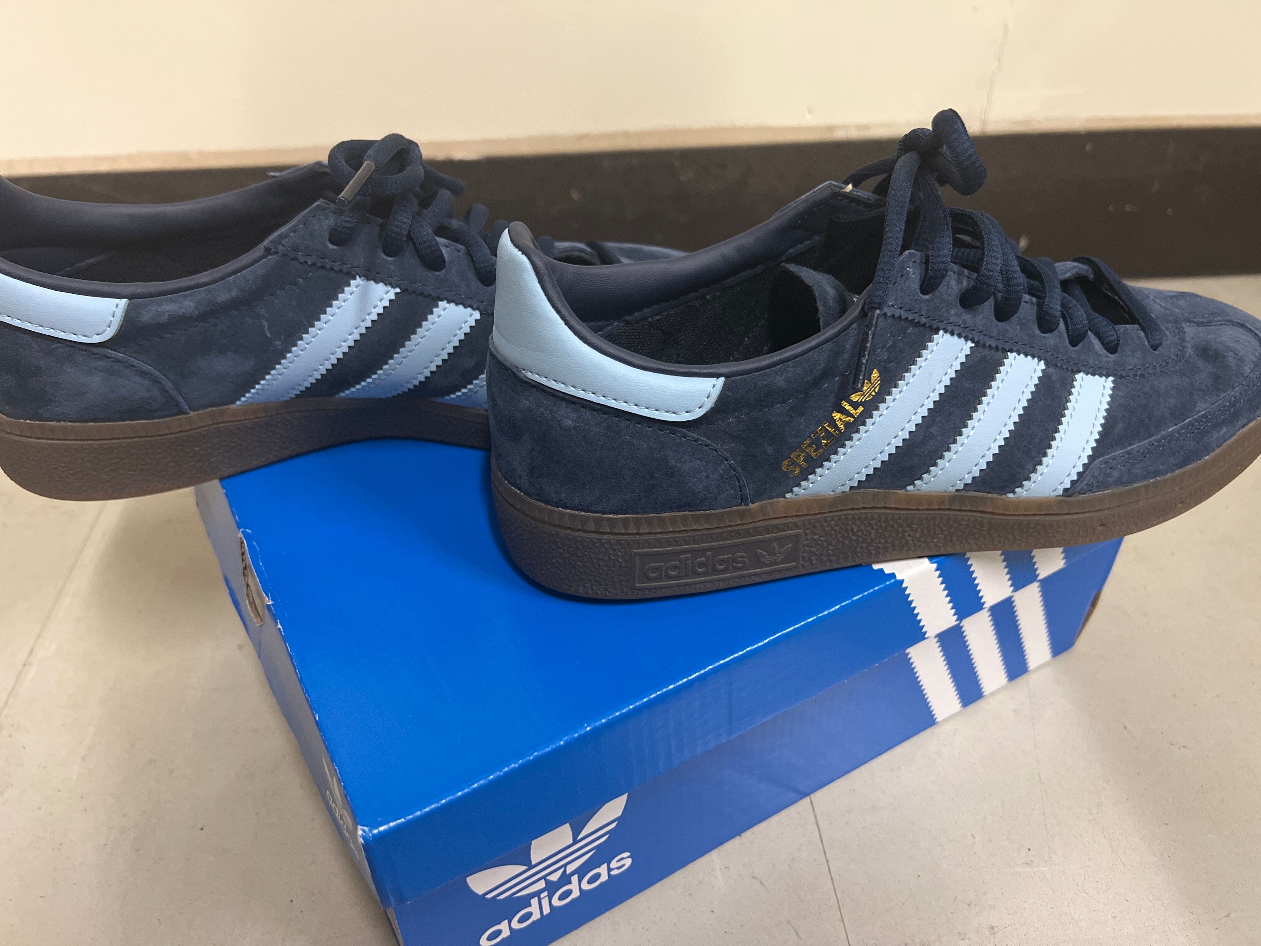adidas Handball Spezial "College Navy/Clear Sky"