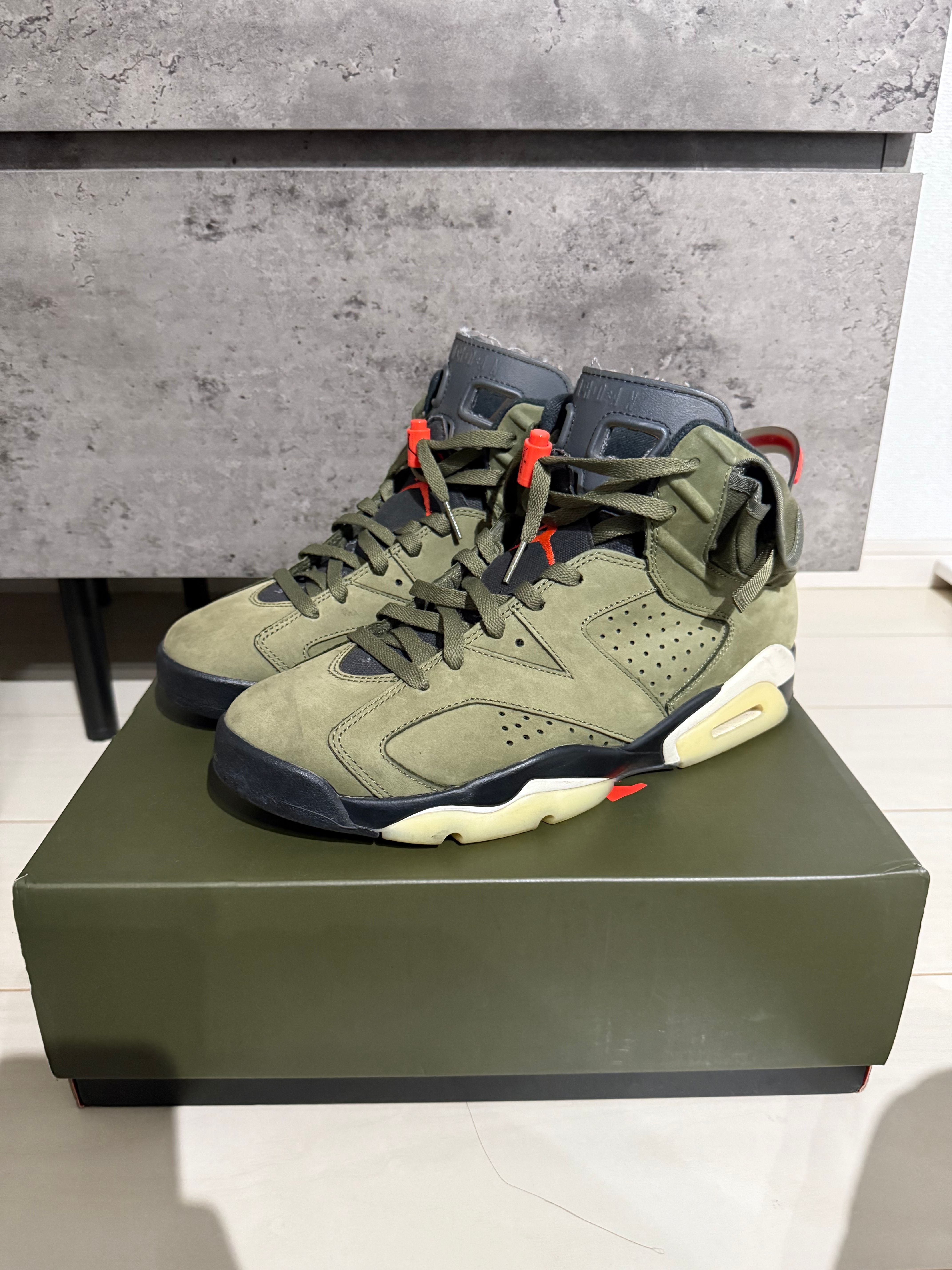 Travis Scott × Nike Air Jordan 6 Retro "Medium Olive"
