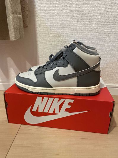 Nike Dunk High Retro SE Vintage "Light Bone and Tumbled Grey"