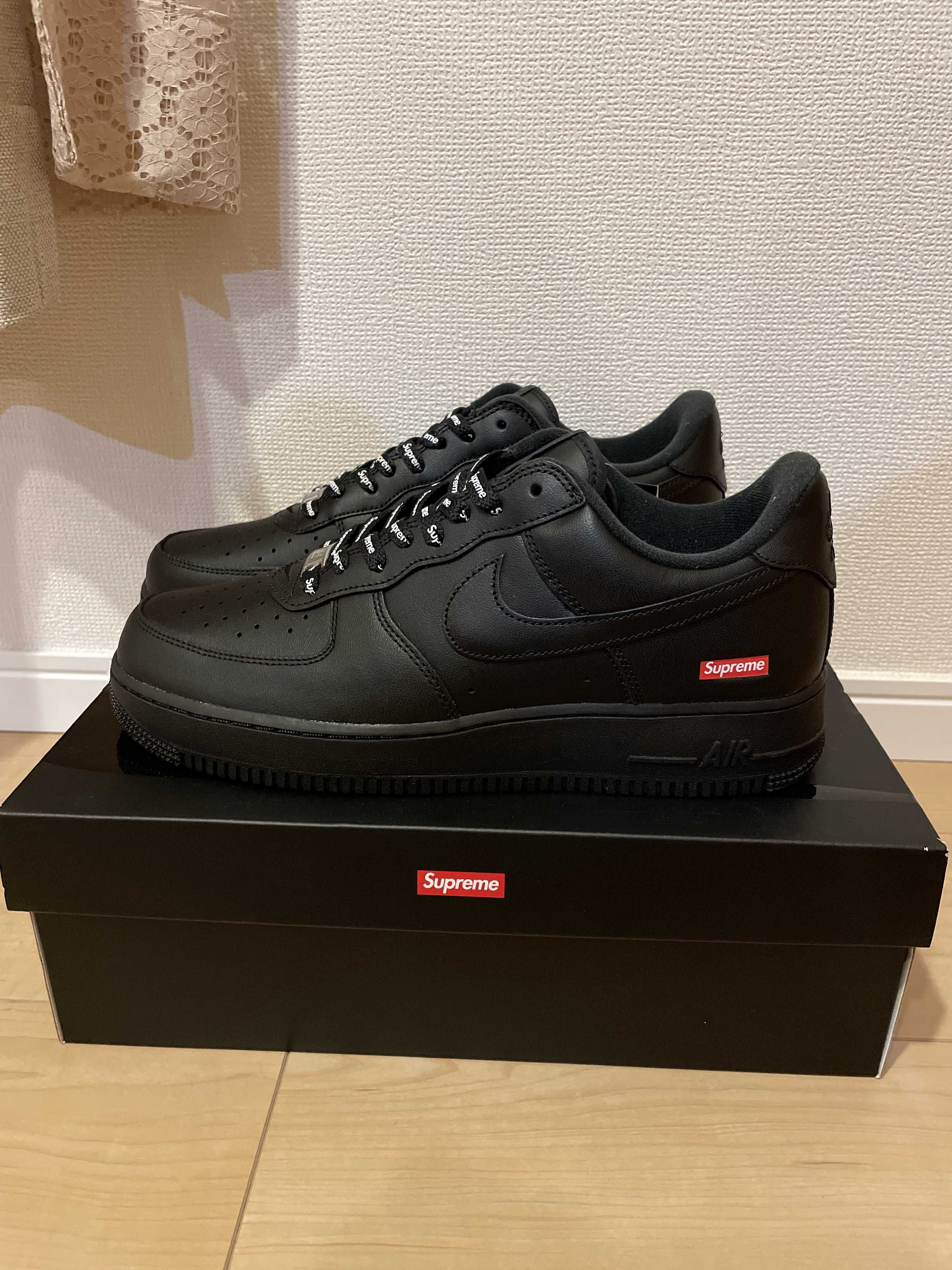 Supreme × Nike Air Force 1 Low "Black"