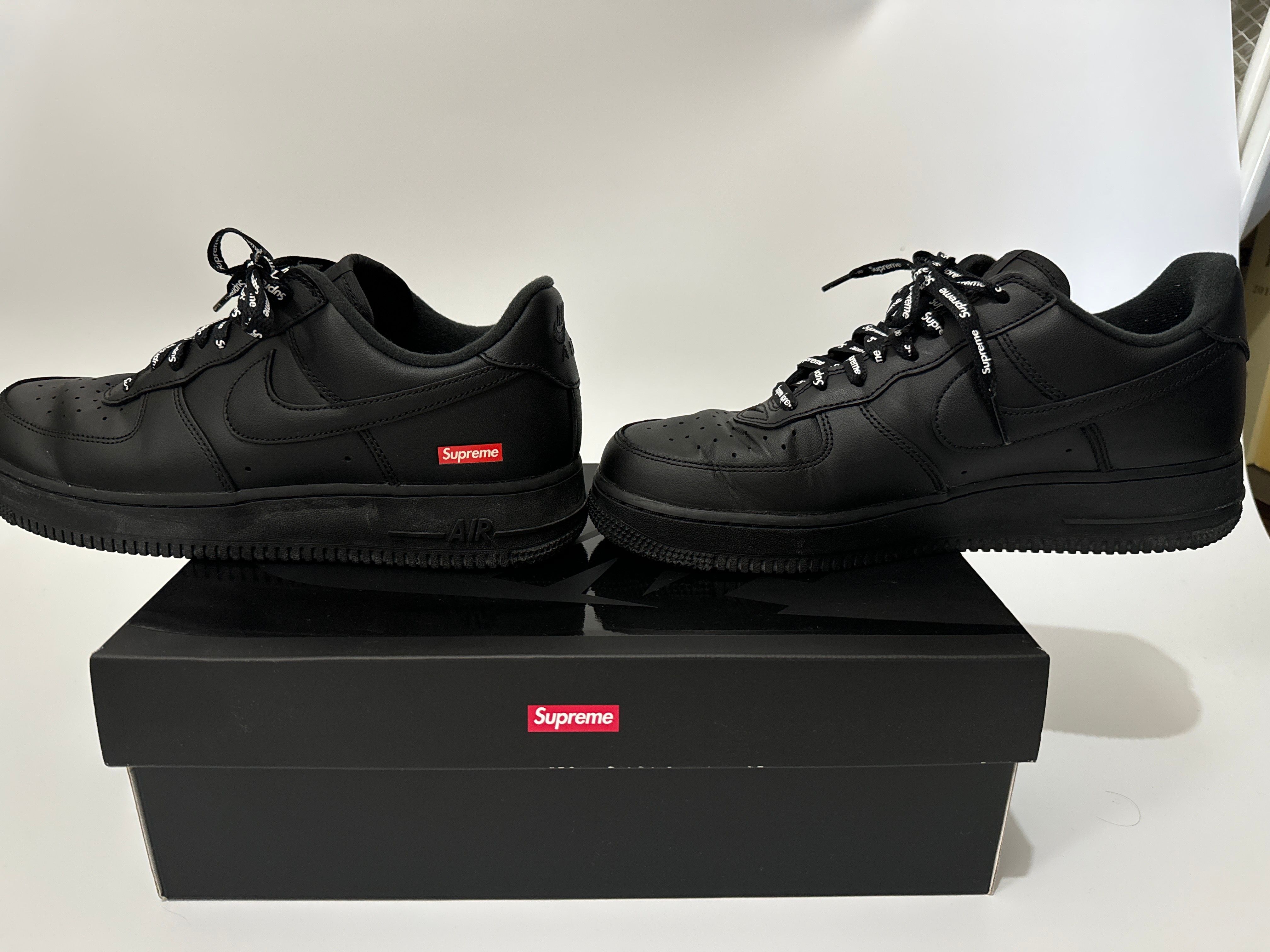 Supreme × Nike Air Force 1 Low "Black"