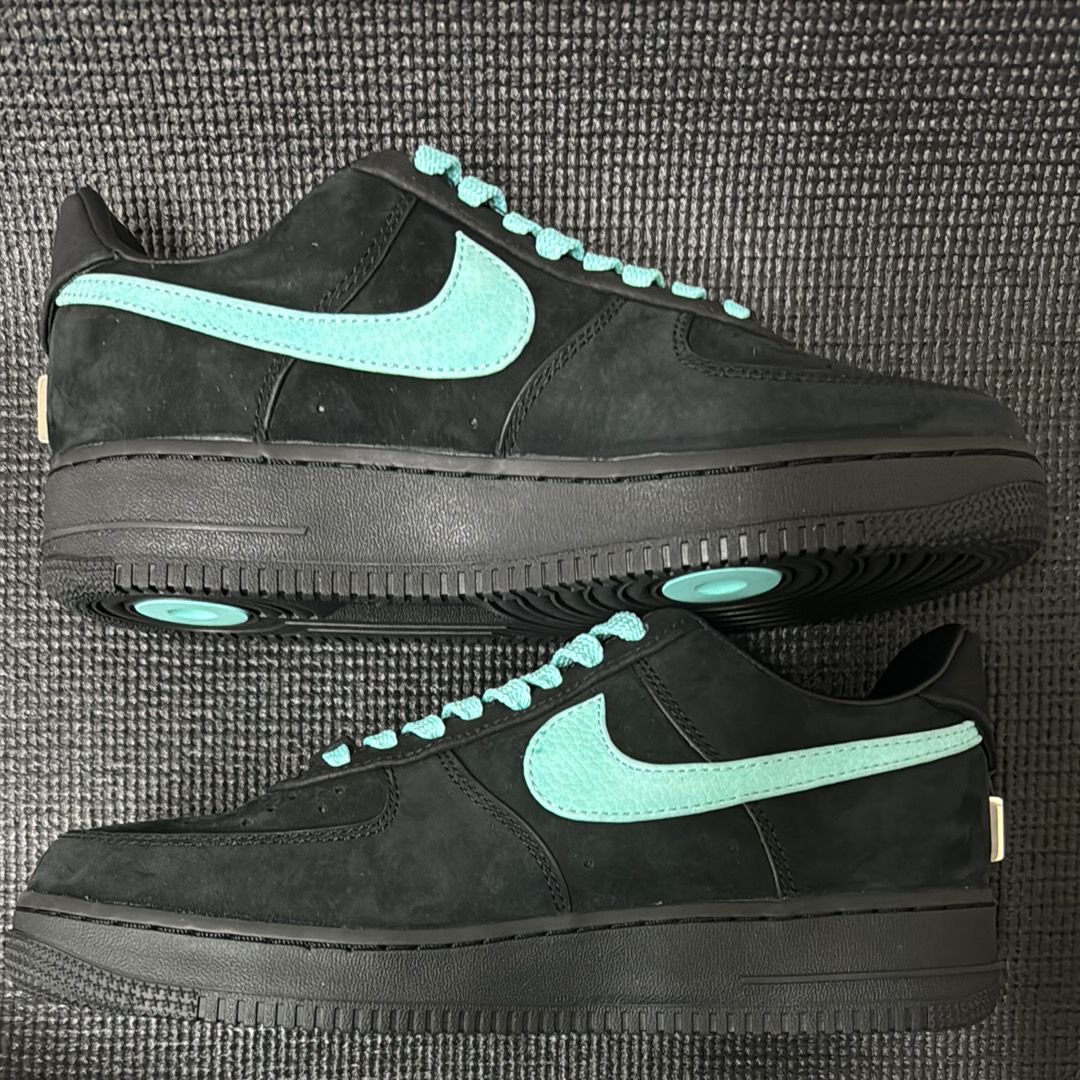 Tiffany & Co. × Nike Air Force 1 Low "1837"
