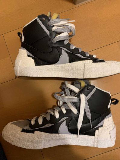 sacai × NIKE BLAZER MID "BLACK/WOLF GREY/WHITE"