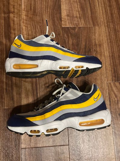 Nike Air Max 95 "Navy/Gold"