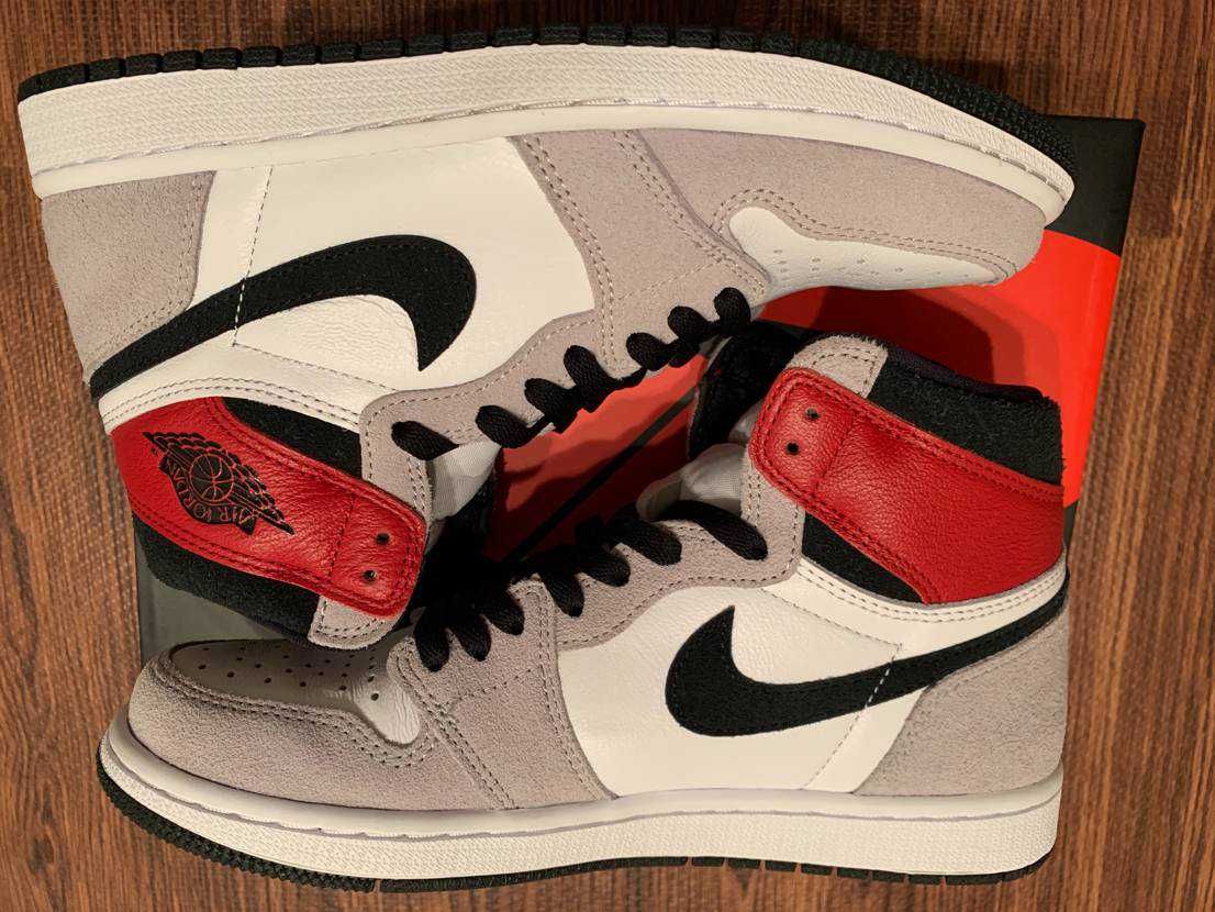 Nike Air Jordan 1 High OG "White/Black/Light Smoke Grey"