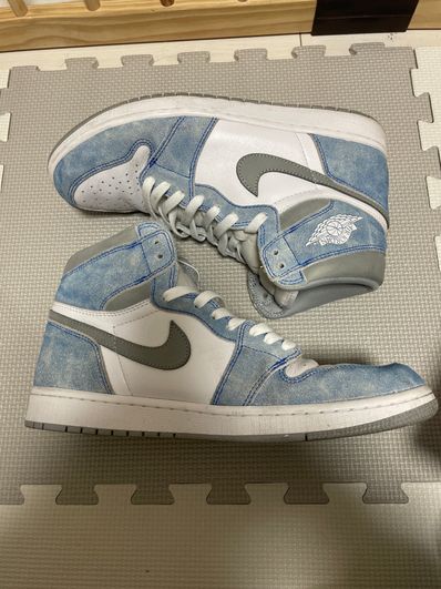 Nike Air Jordan 1 High OG "Hyper Royal"