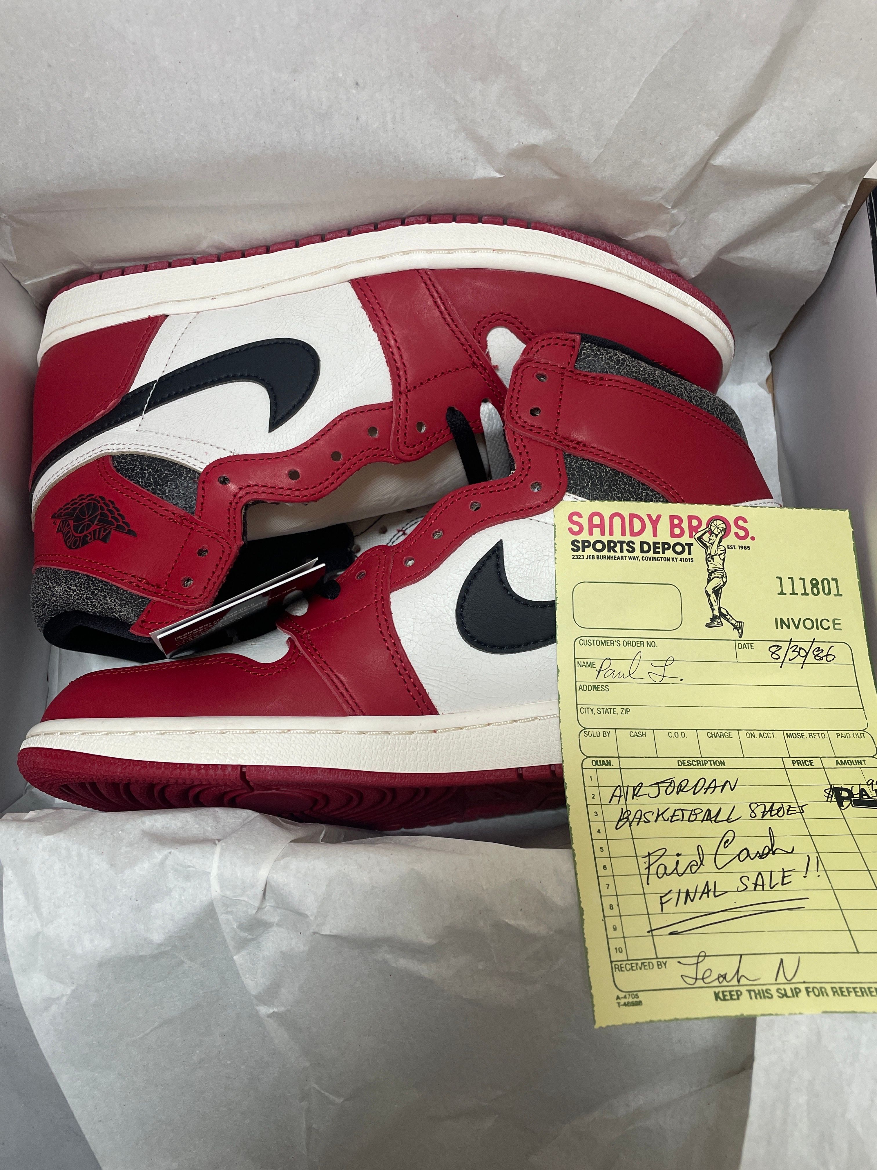 Nike Air Jordan 1 High OG "Lost & Found/Chicago"