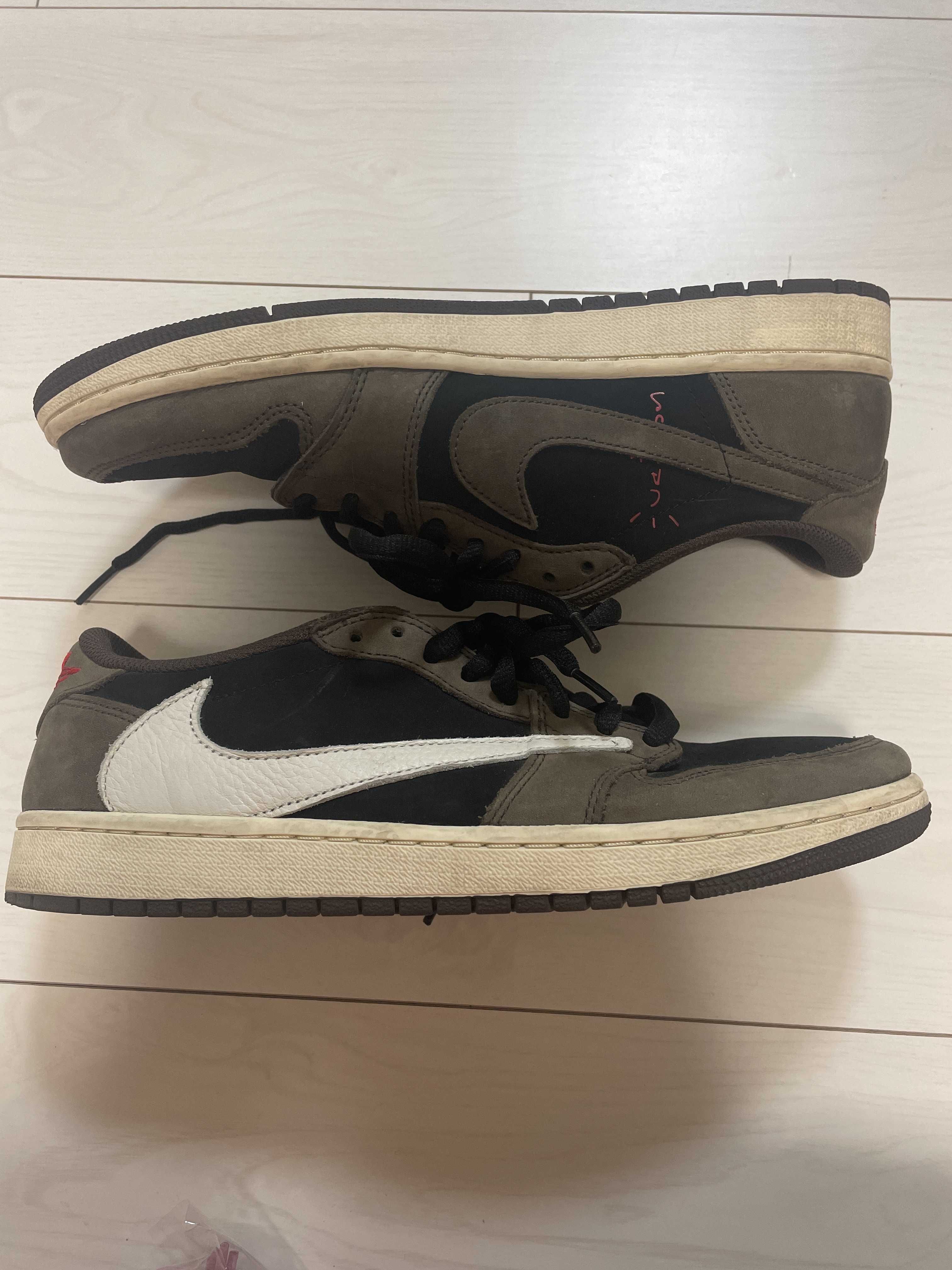 Travis Scott × Nike Air Jordan 1 Low OG SP-T "Black/Dark Mocha"