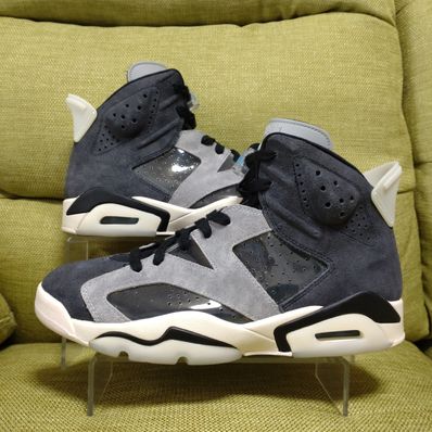 NIike Women's Air Jordan 6 "Smoke Grey"
