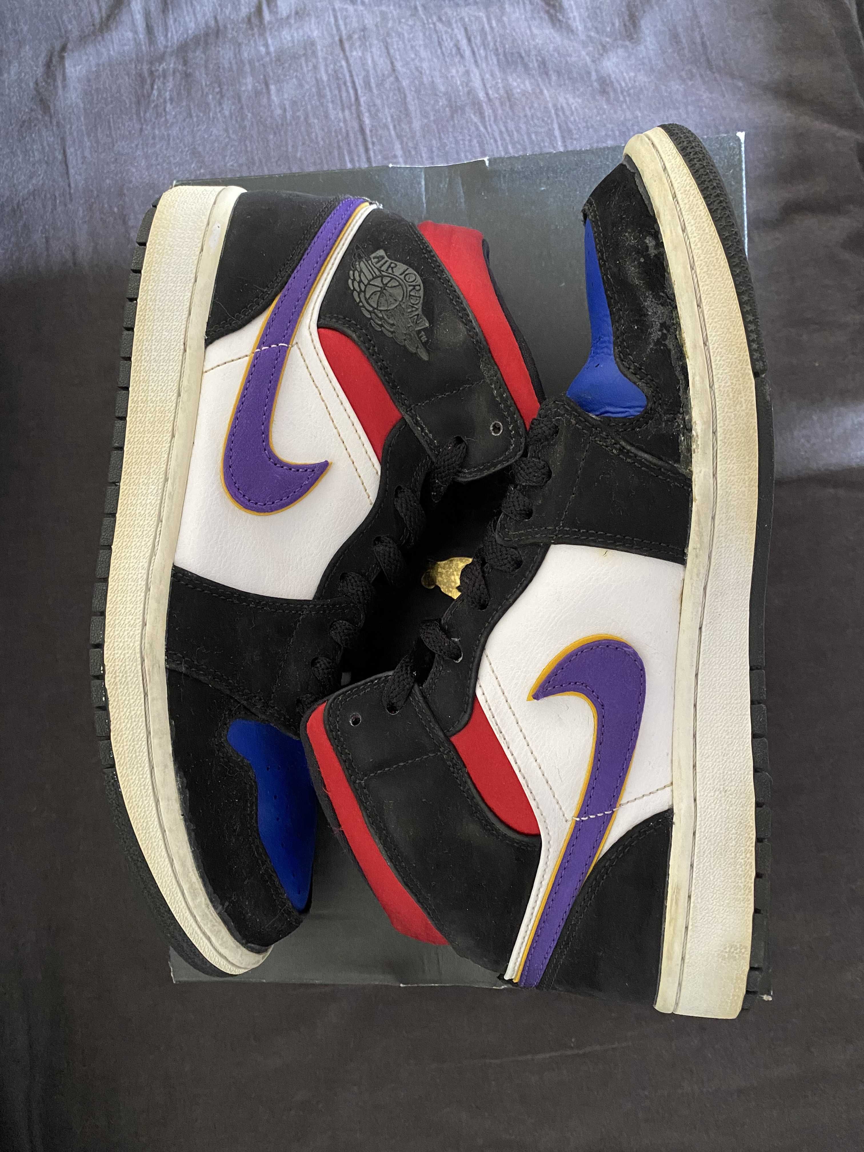 NIKE AIR JORDAN 1 MID "LAKERS TOP 3"