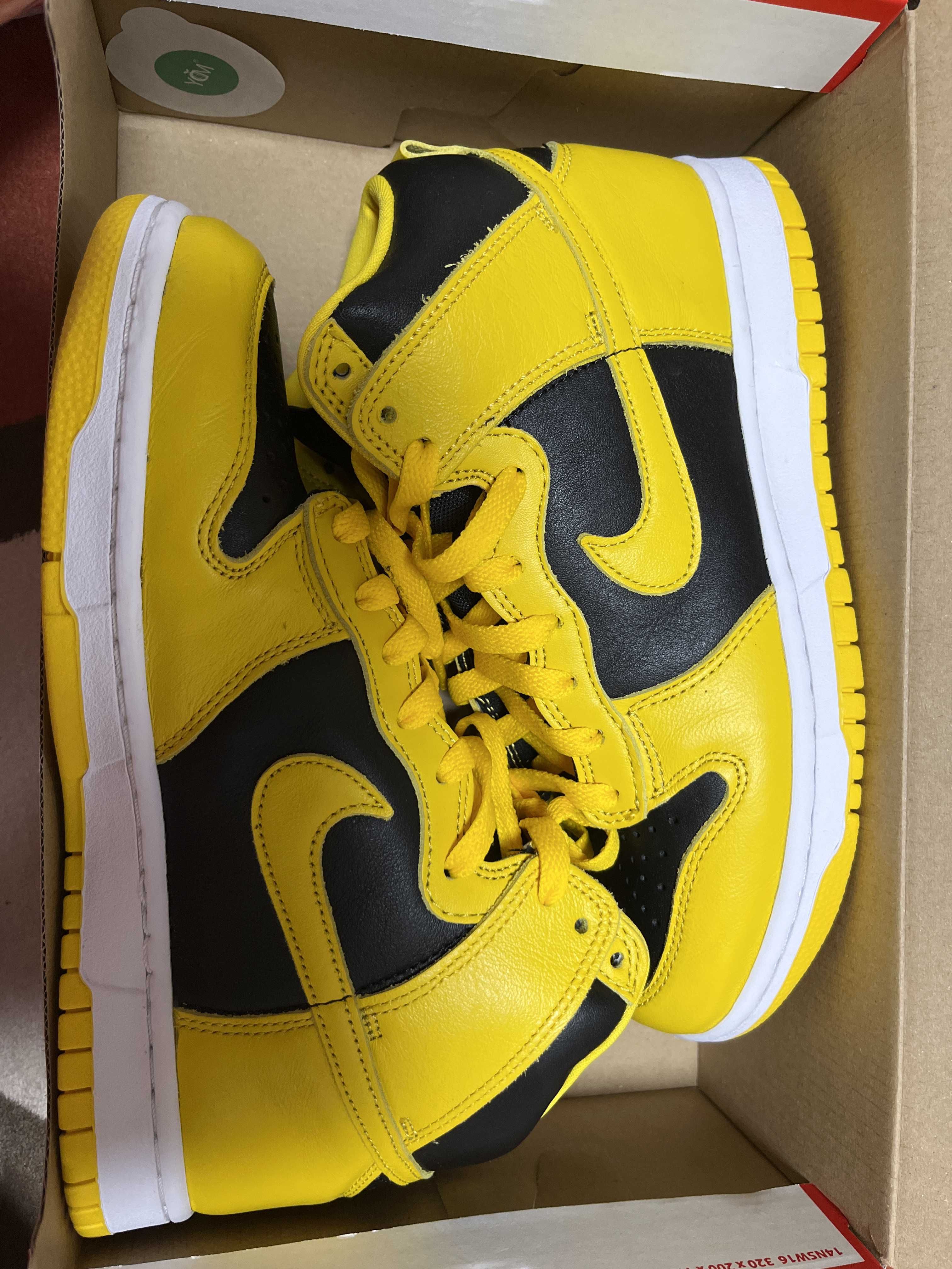 Nike Dunk High "Black/Varsity Maize"
