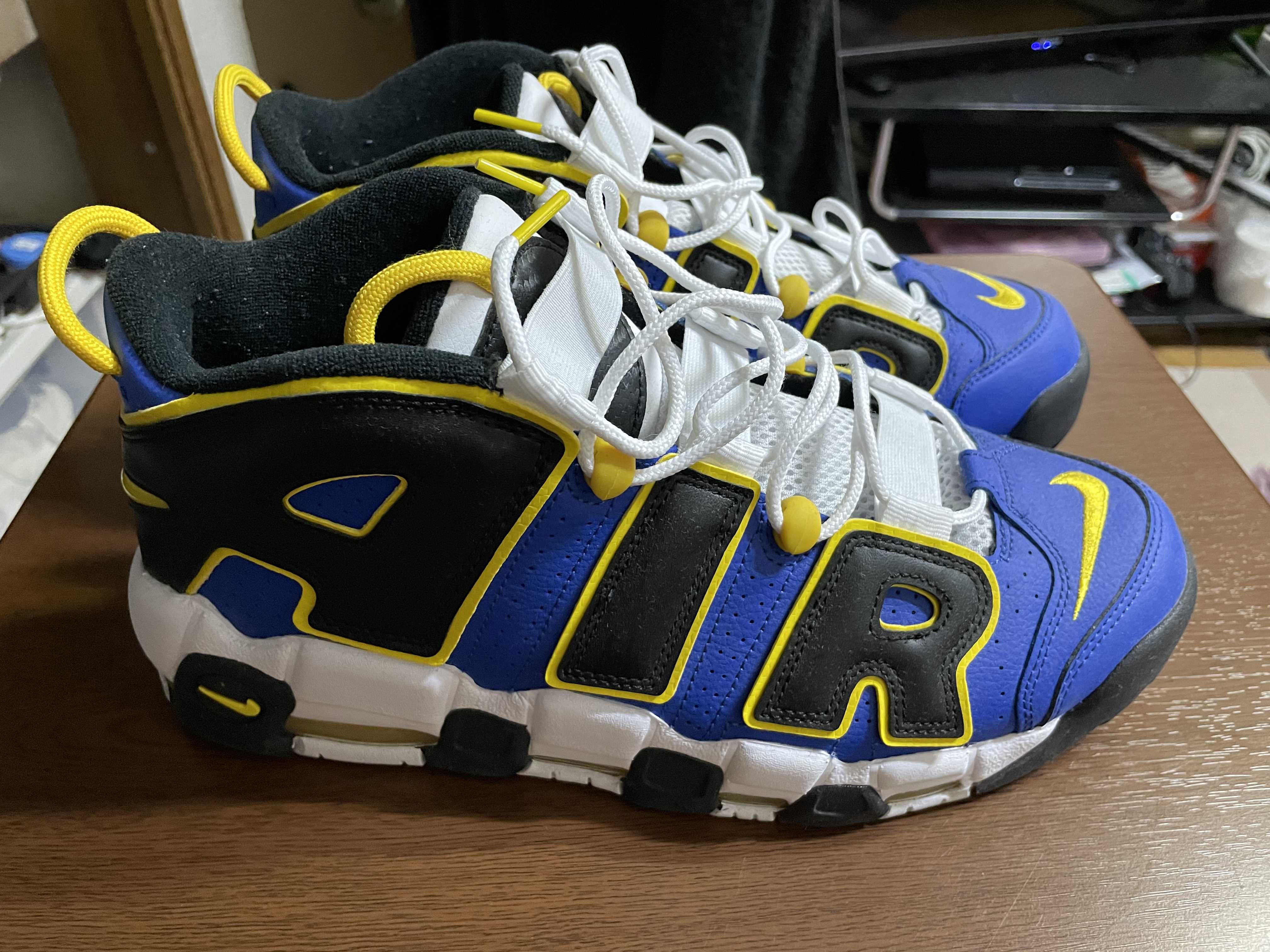 NIKE AIR MORE UPTEMPO "PEACE LOVE BASKETBALL"
