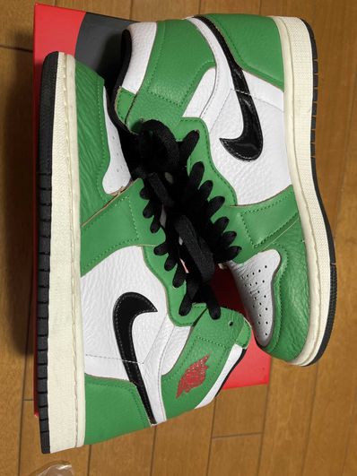 Nike Women's Air Jordan 1 High OG "Lucky Green/White-Sail-Black"