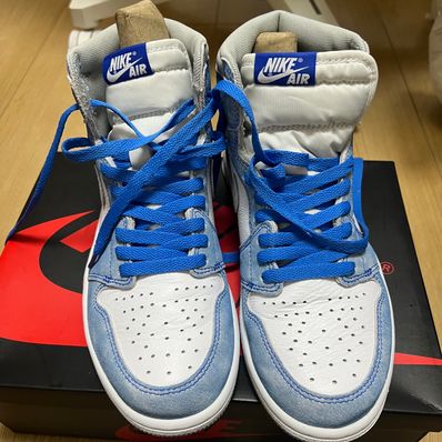 Nike Air Jordan 1 High OG "Hyper Royal"