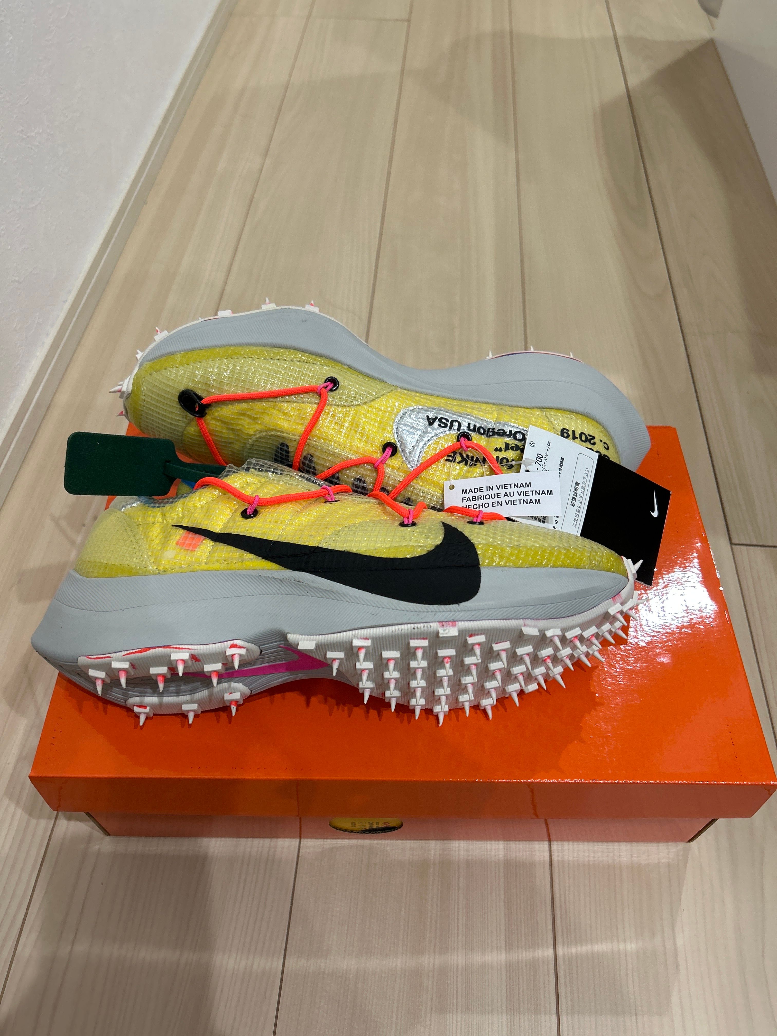 Off-White × Nike Women's Vapor Street "Tour Yellow"
