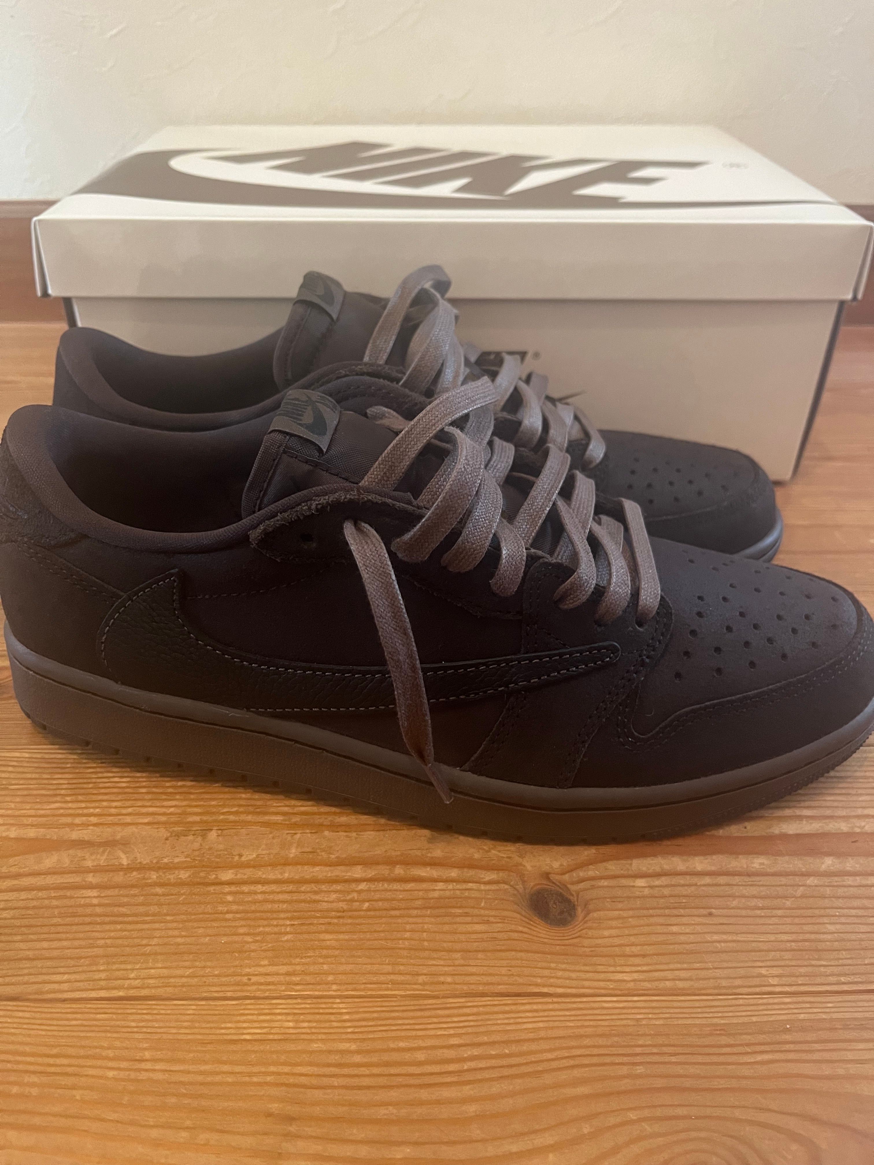 Travis Scott × Nike Air Jordan 1 Low OG SP "Velvet Brown and Dark Mocha"