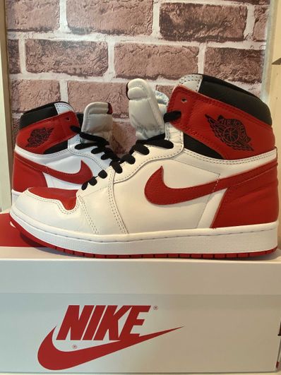 Nike Air Jordan 1 High OG "Heritage"