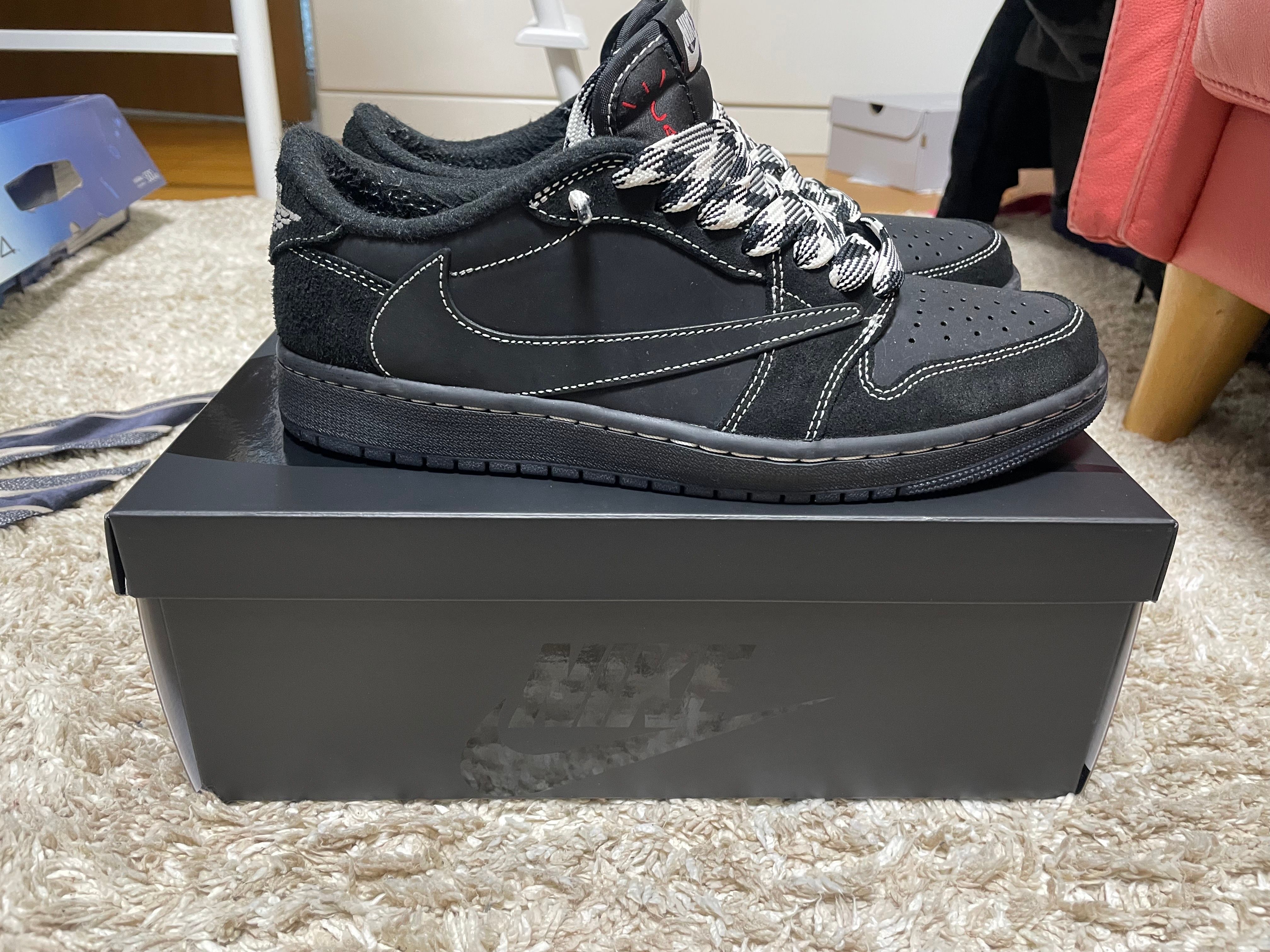 Travis Scott × Nike Air Jordan 1 Low OG SP "Black Phantom"