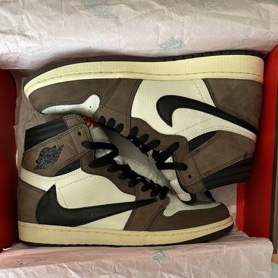 Travis Scott × Nike Air Jordan 1 Retro High OG TS SP "Sail/Dark Mocha"