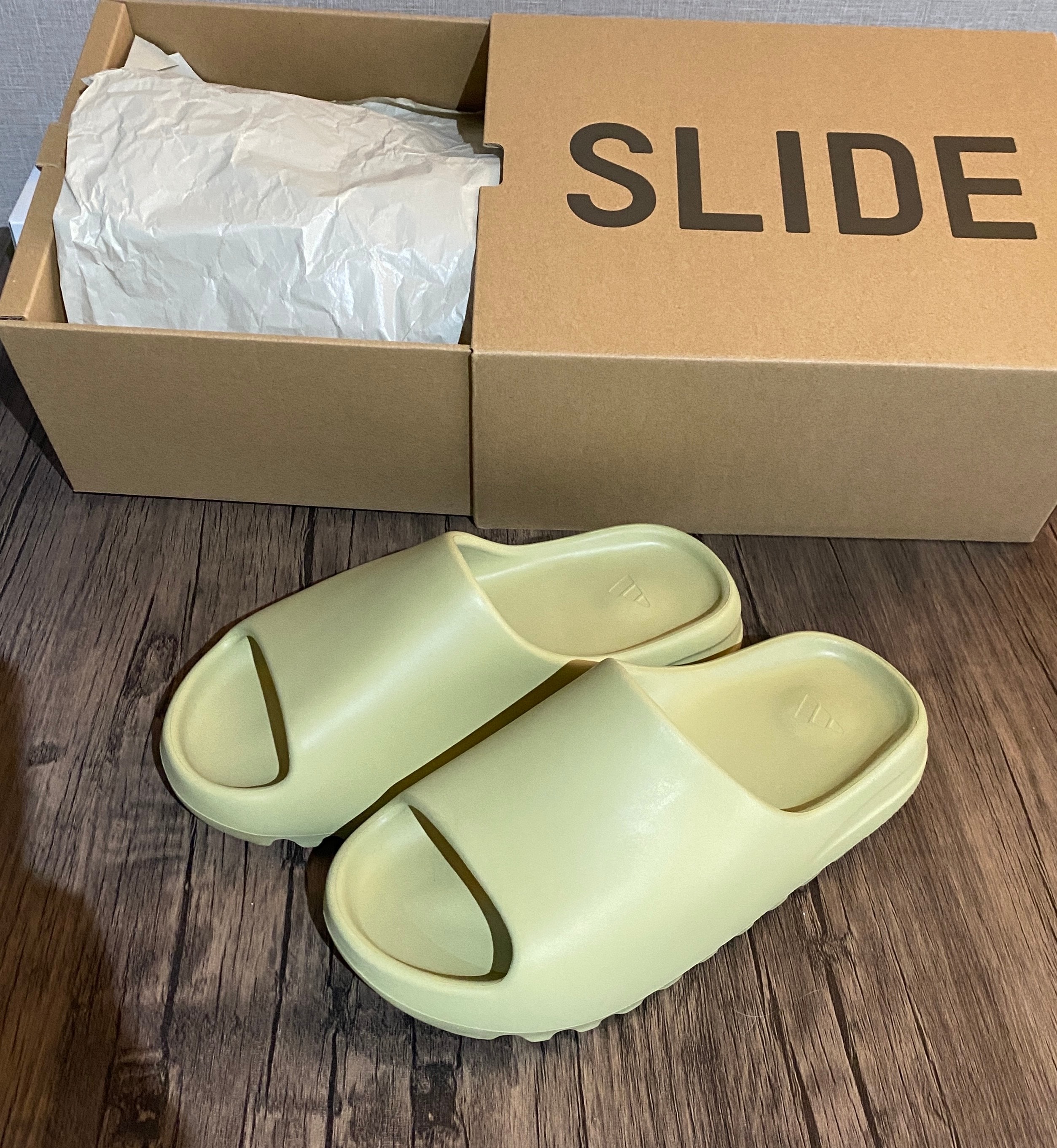 adidas YEEZY Slide "Resin" (GZ5551)