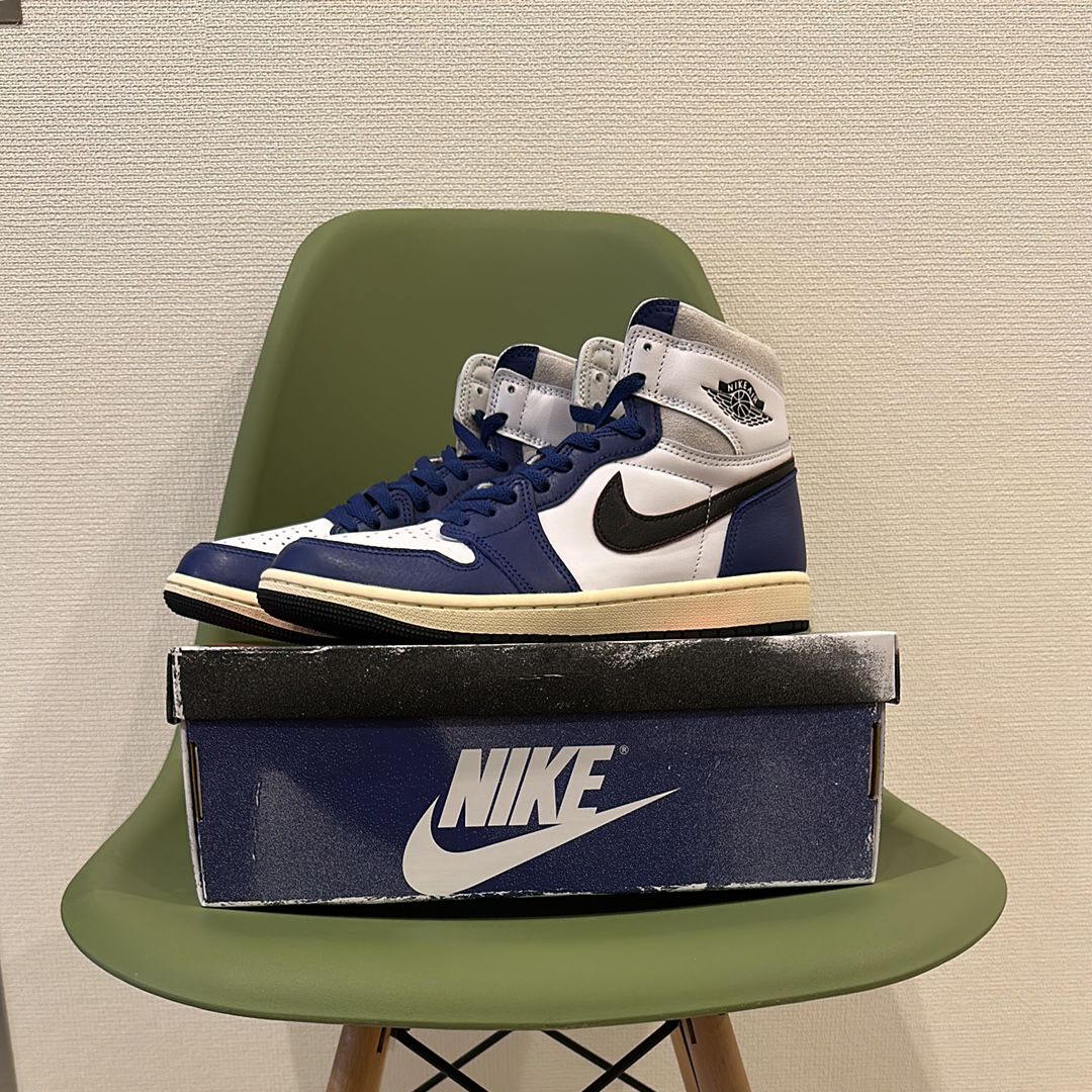 Nike Air Jordan 1 High OG Rare Air "Deep Royal Blue"