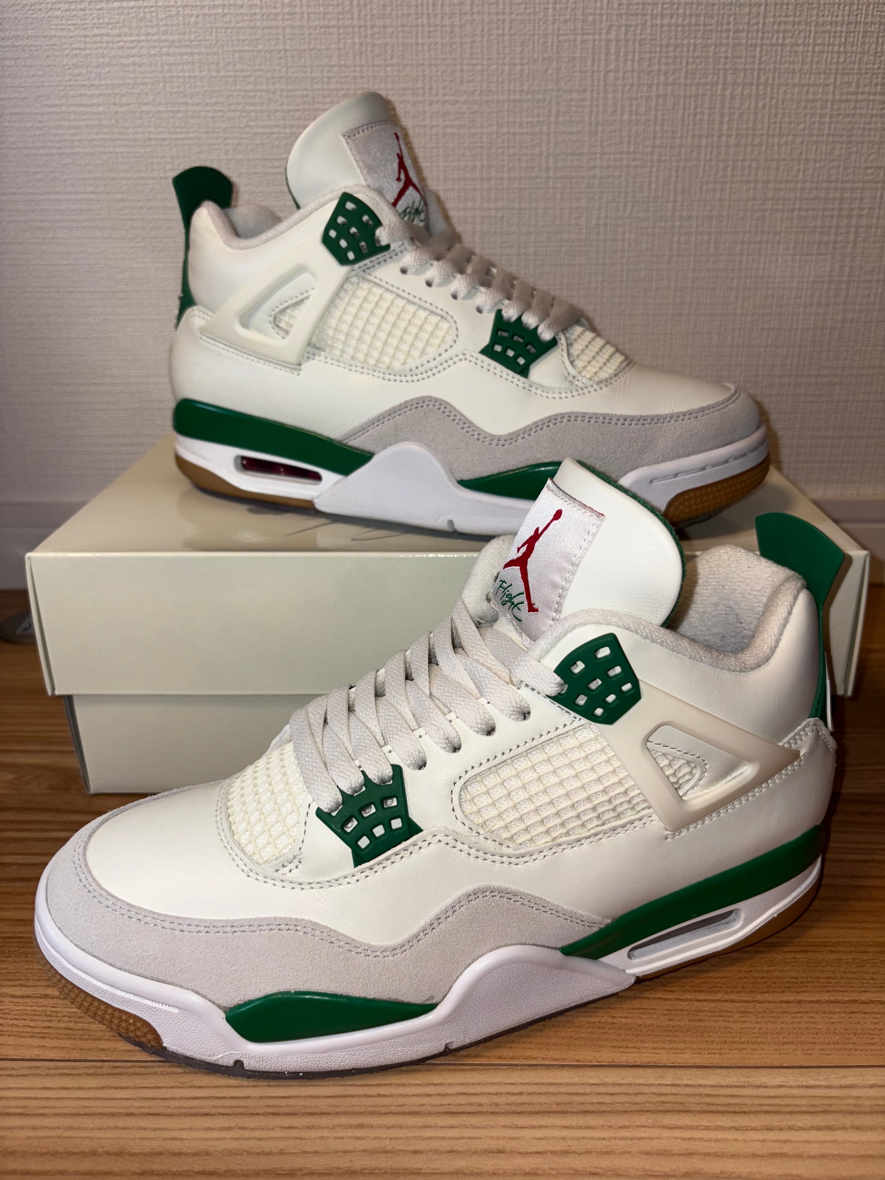 Nike SB × Air Jordan 4 Retro SP "Pine Green"