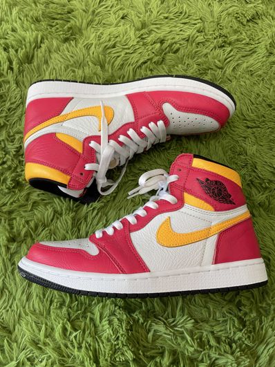 Nike Air Jordan 1 High OG "Light Fusion Red"