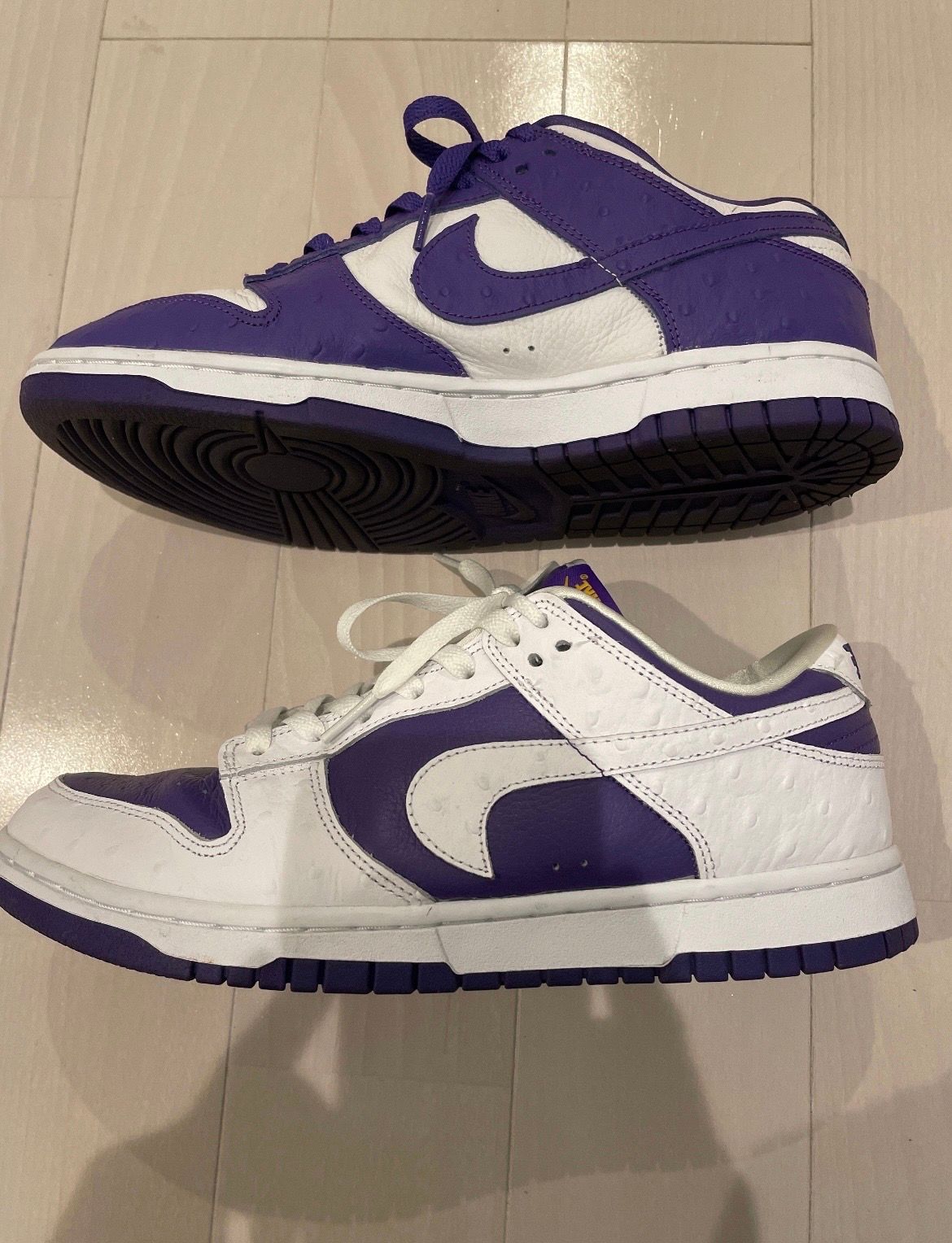 Nike Women's Dunk Low "Made You Look"