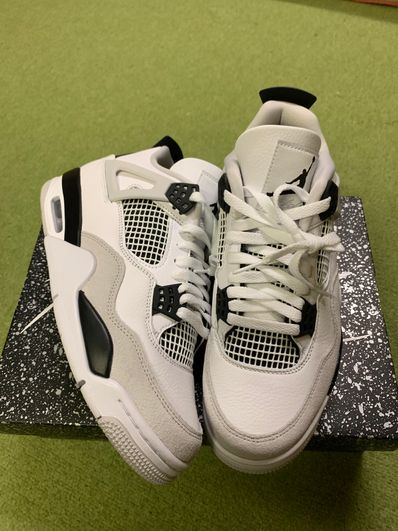 Nike Air Jordan 4 "Military Black"